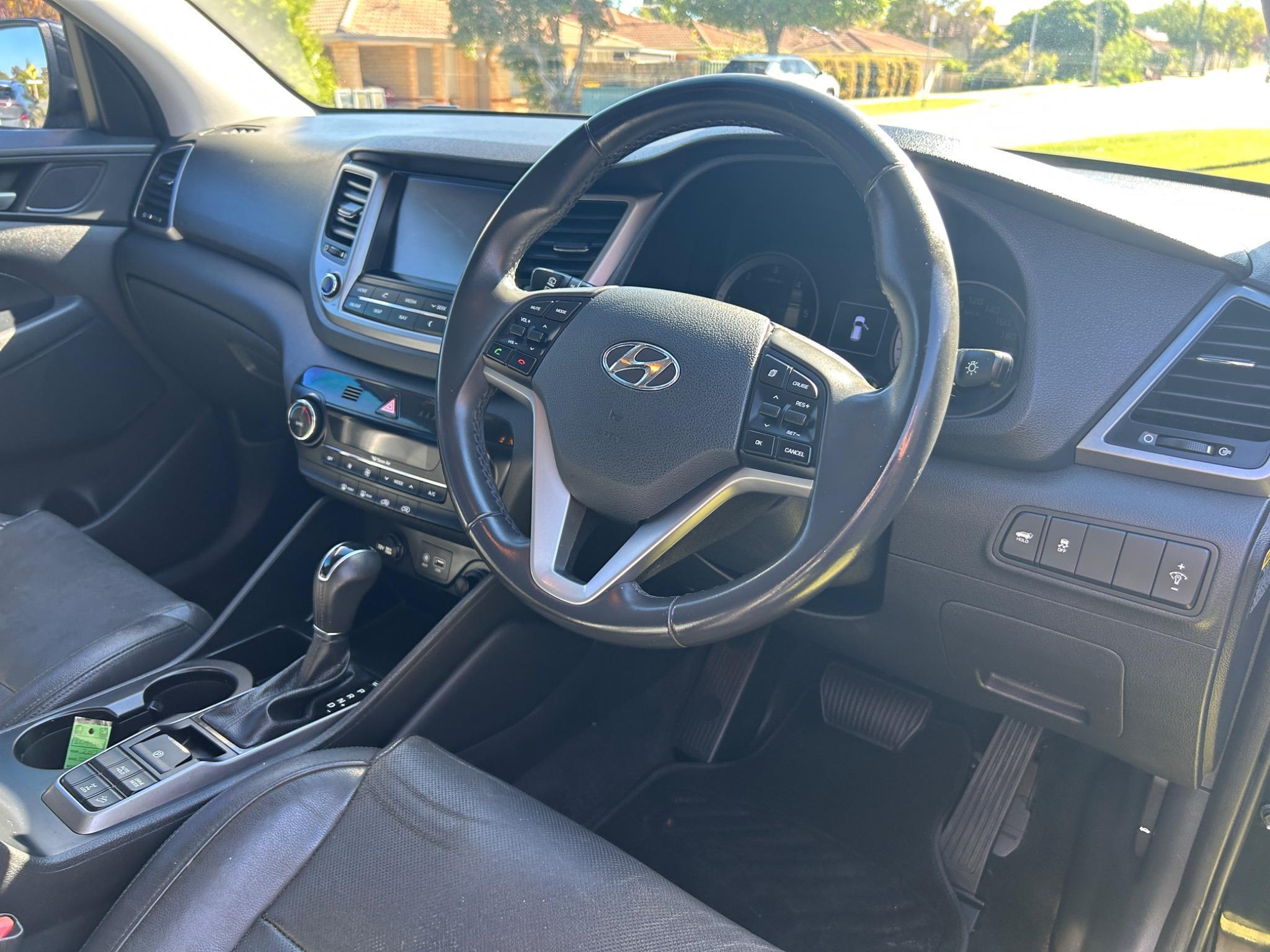 HYUNDAI TUCSON