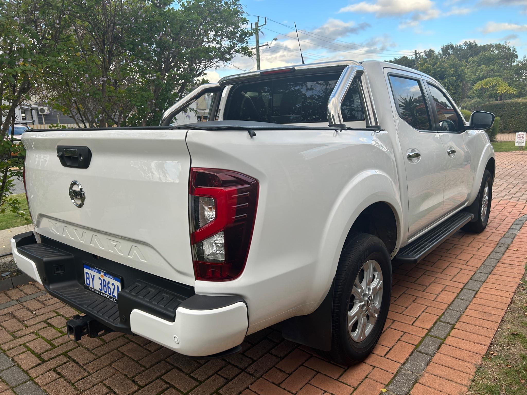 NISSAN NAVARA