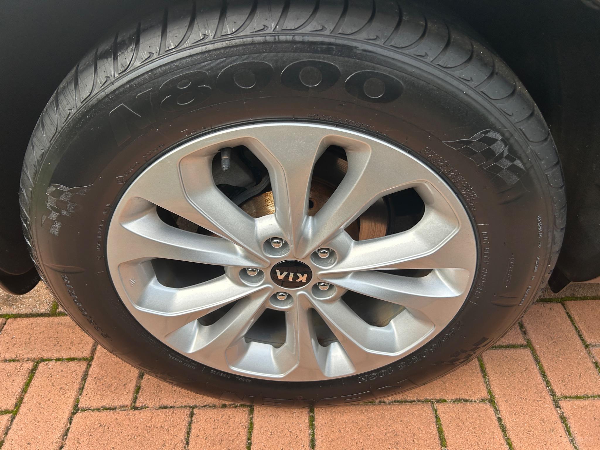 KIA SORENTO