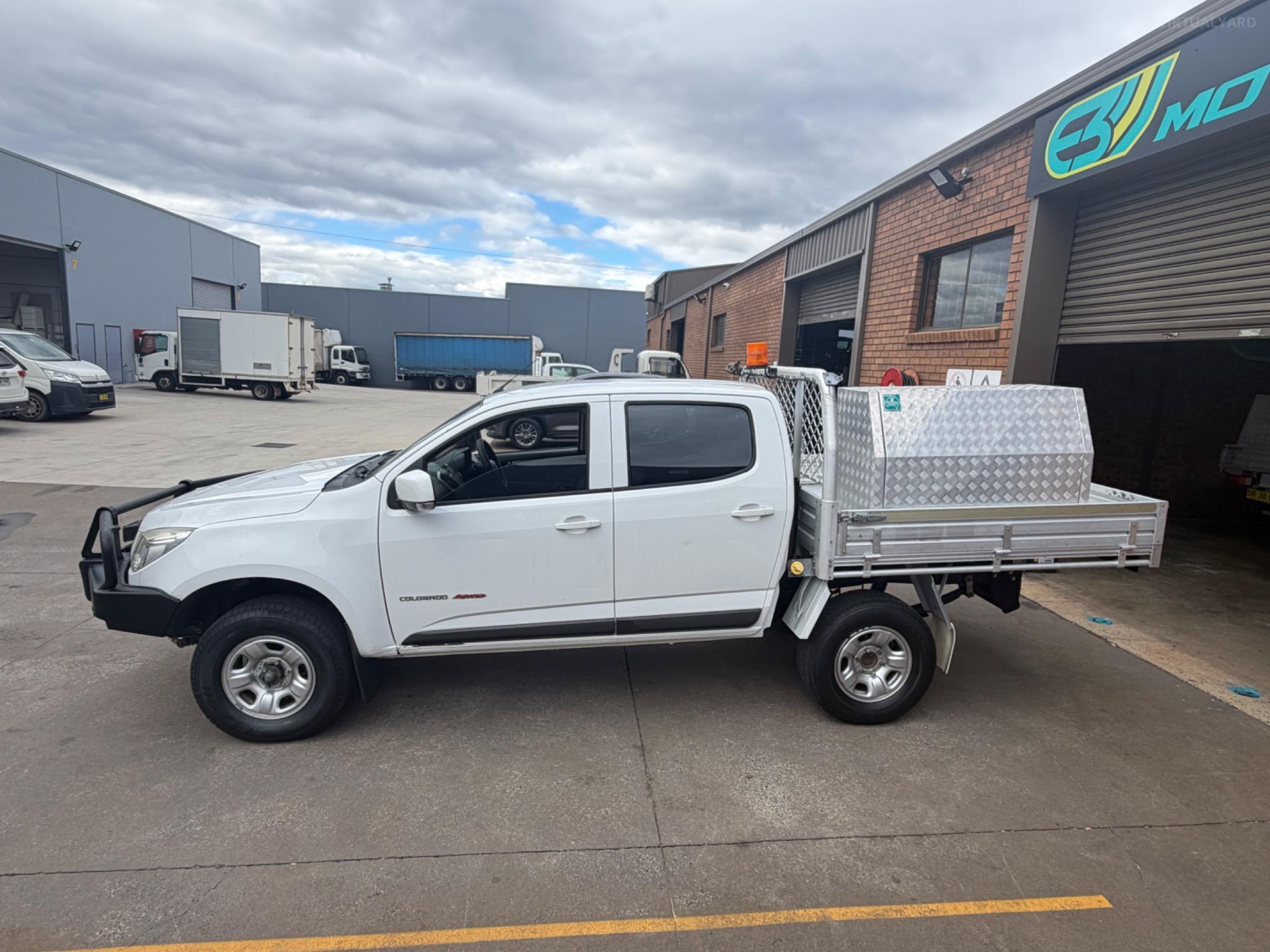 HOLDEN COLORADO