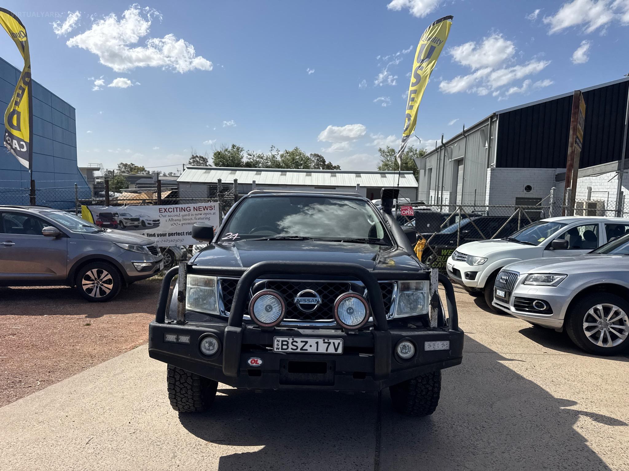 NISSAN NAVARA