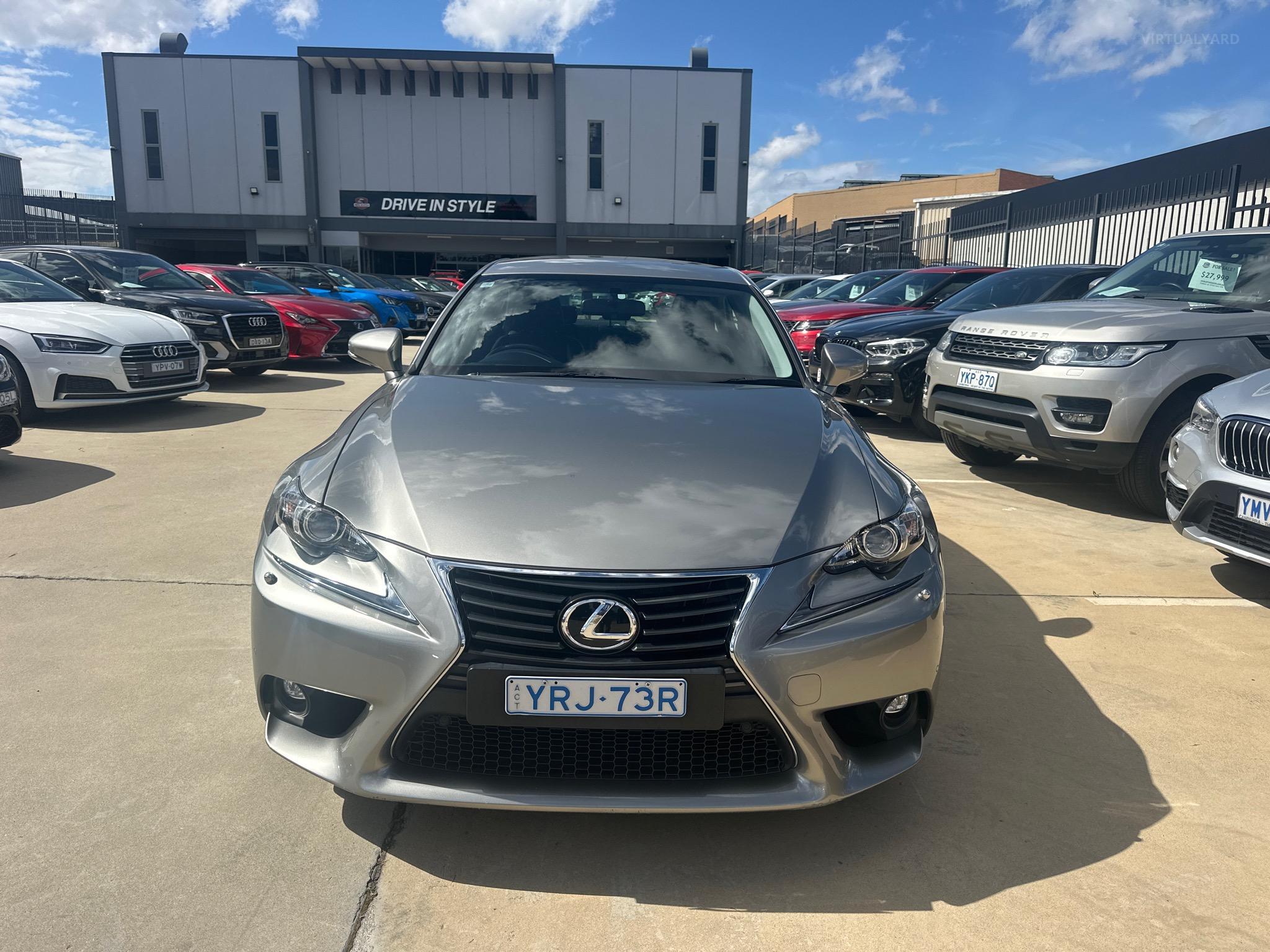 LEXUS IS350