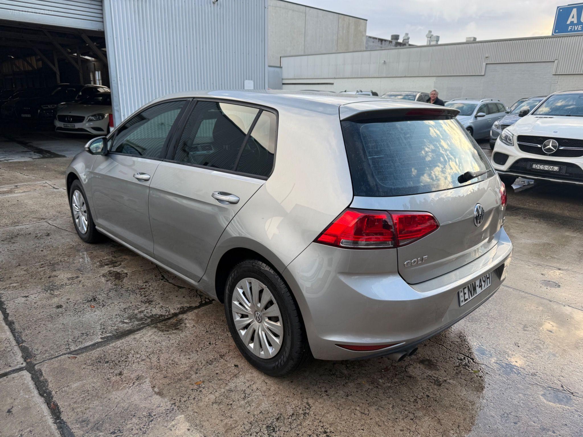 Volkswagen Golf
