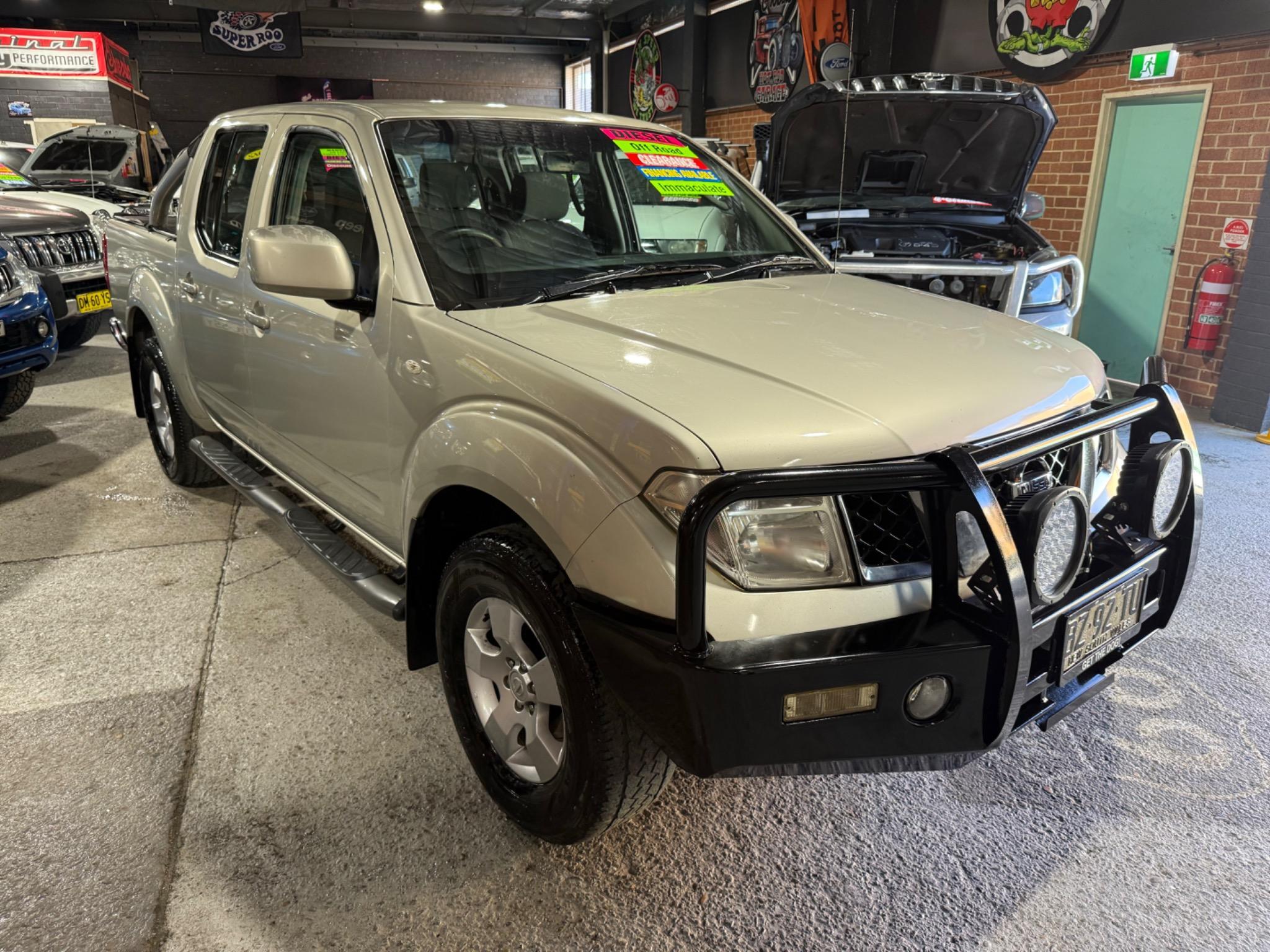 NISSAN NAVARA