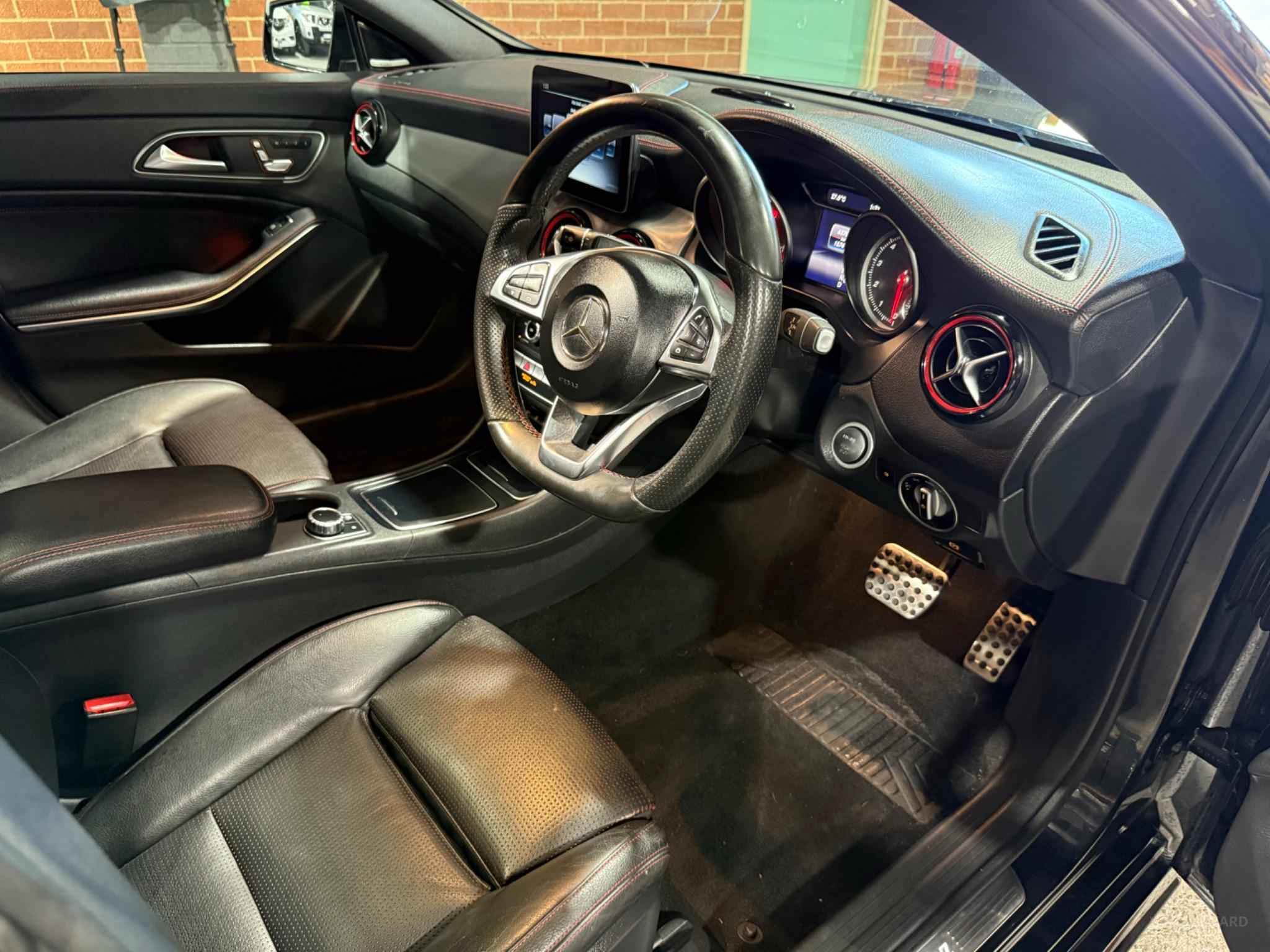 MERCEDES-BENZ CLA