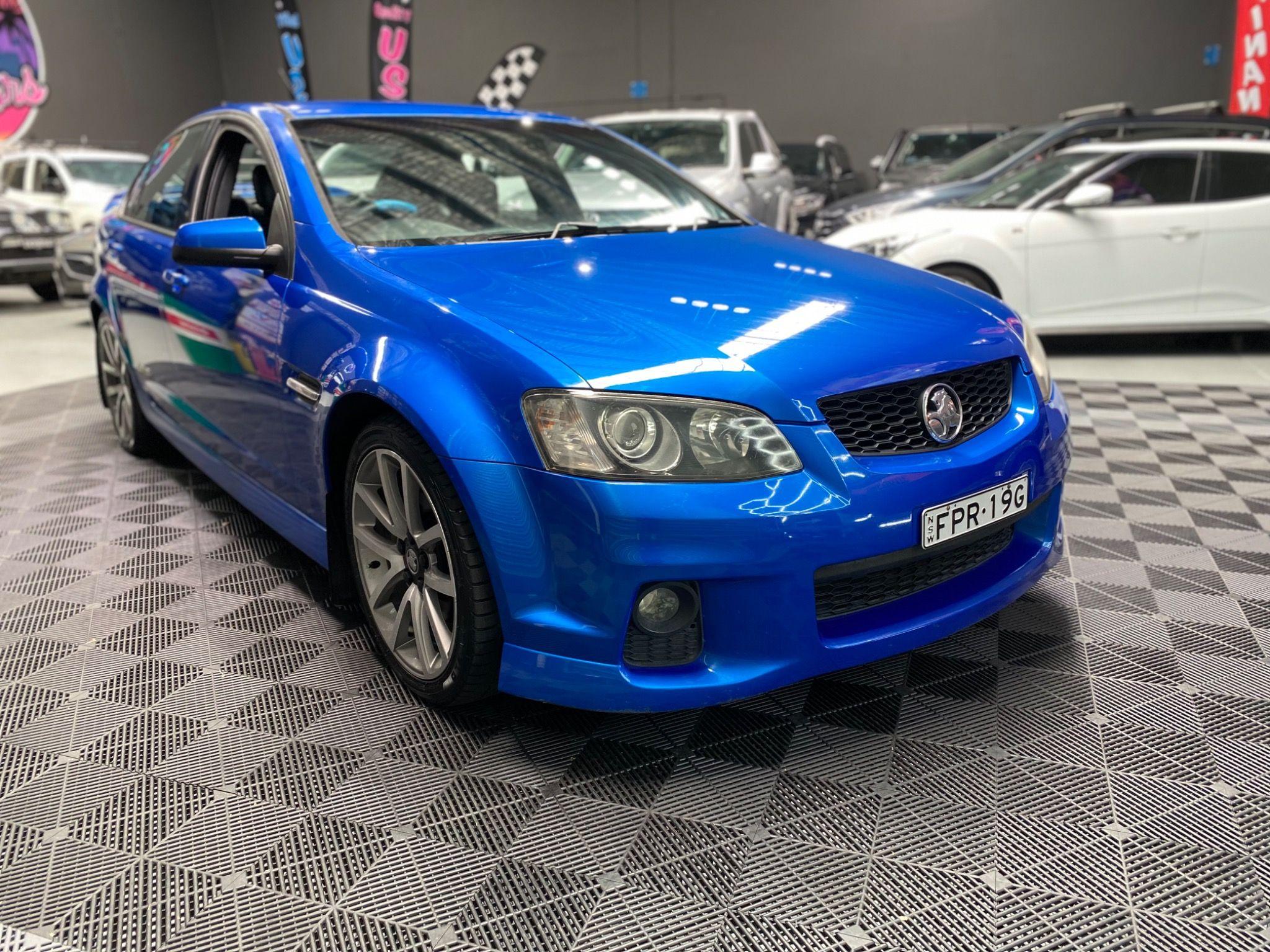 HOLDEN COMMODORE