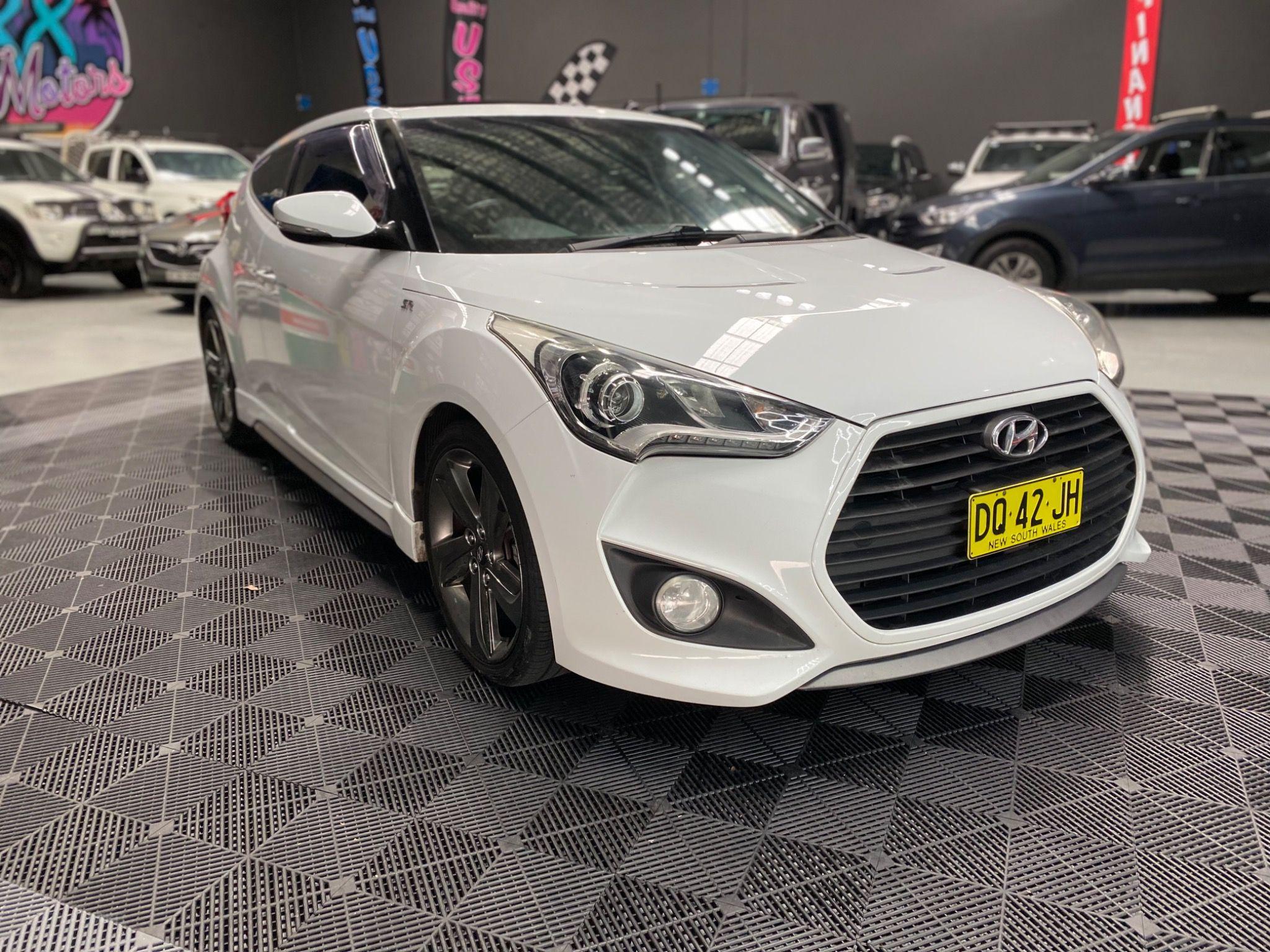 HYUNDAI VELOSTER