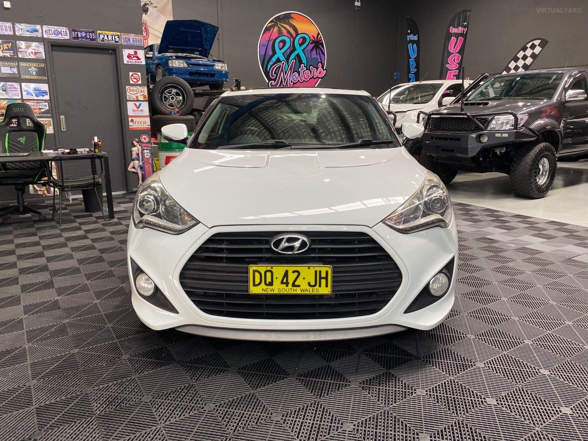 HYUNDAI VELOSTER
