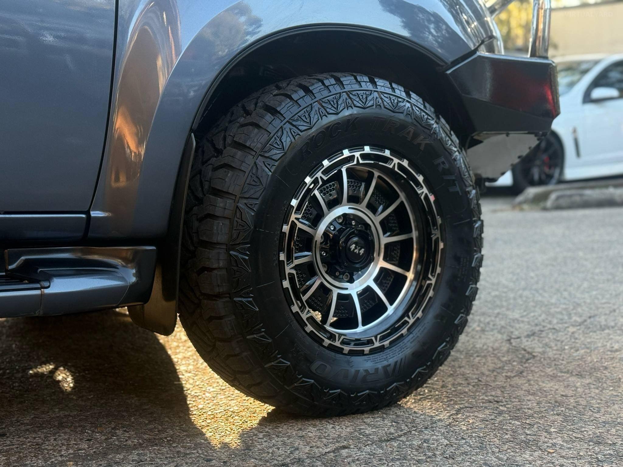 ISUZU MU-X
