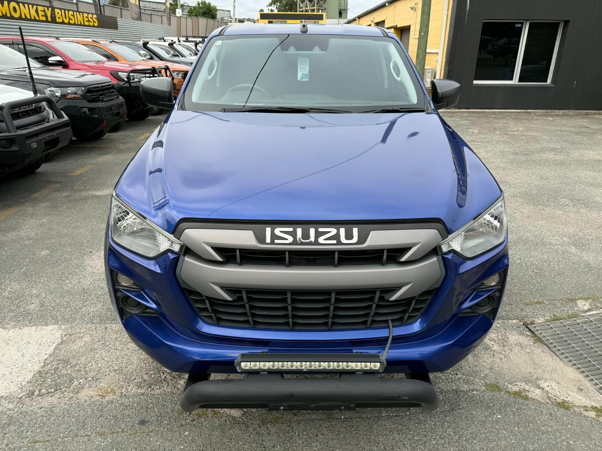 ISUZU D-MAX