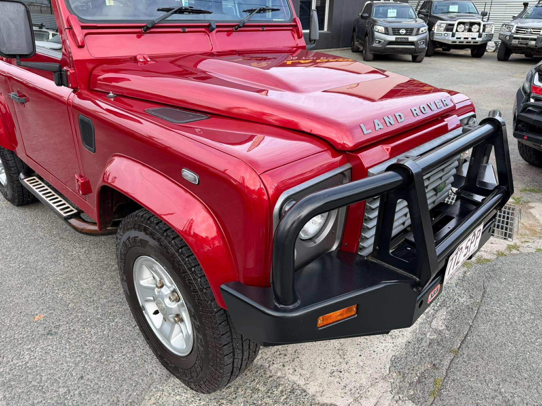 LAND ROVER DEFENDER
