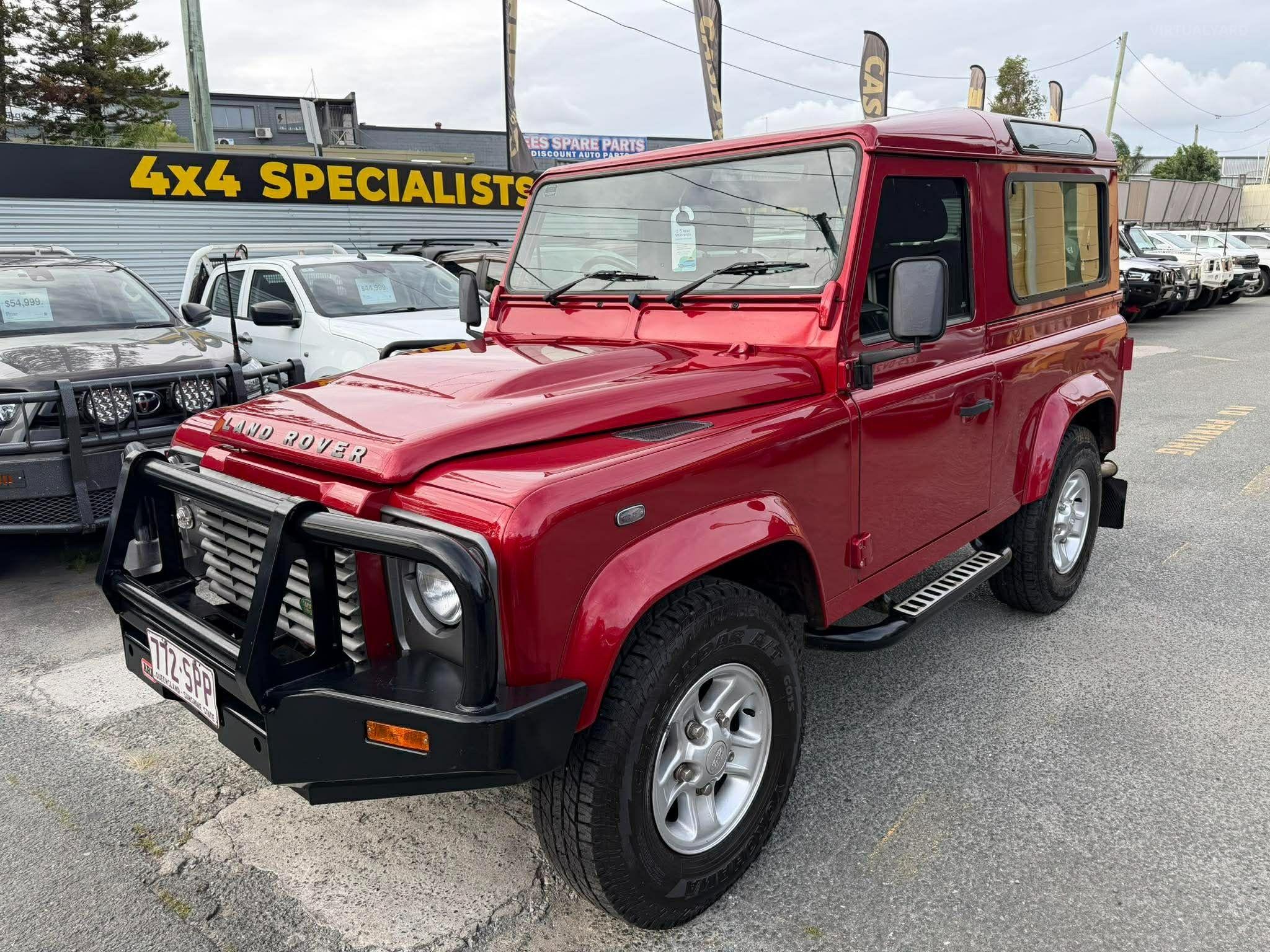 LAND ROVER DEFENDER