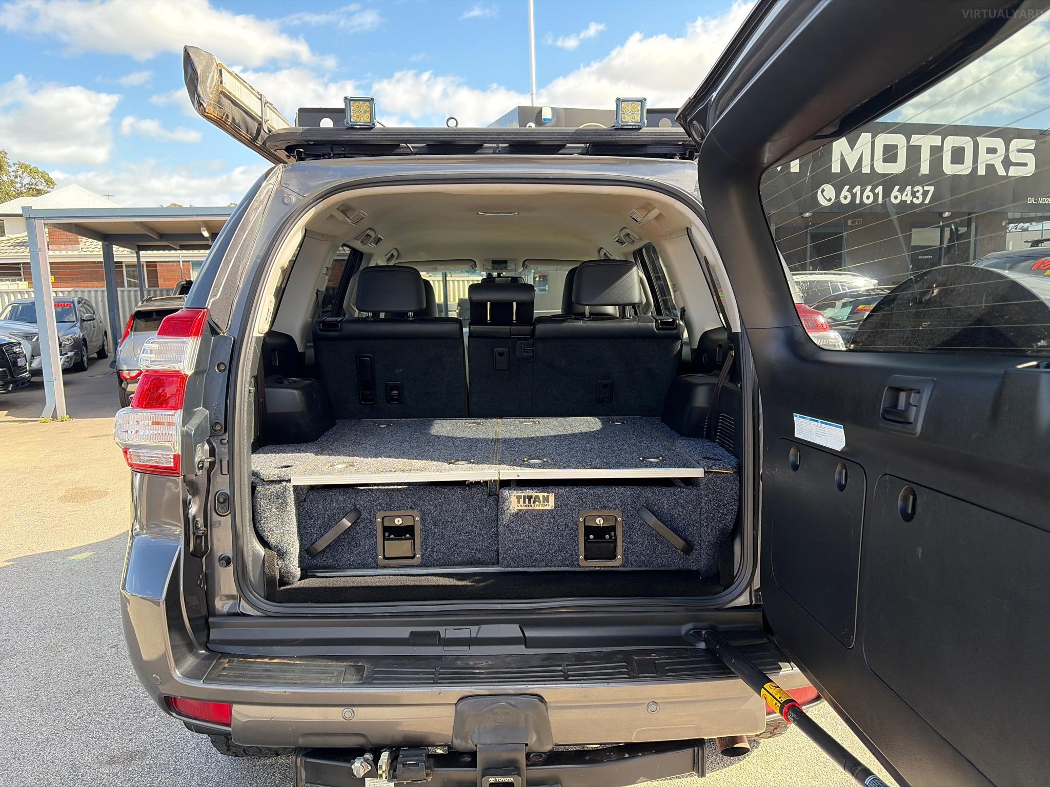 TOYOTA LANDCRUISER
