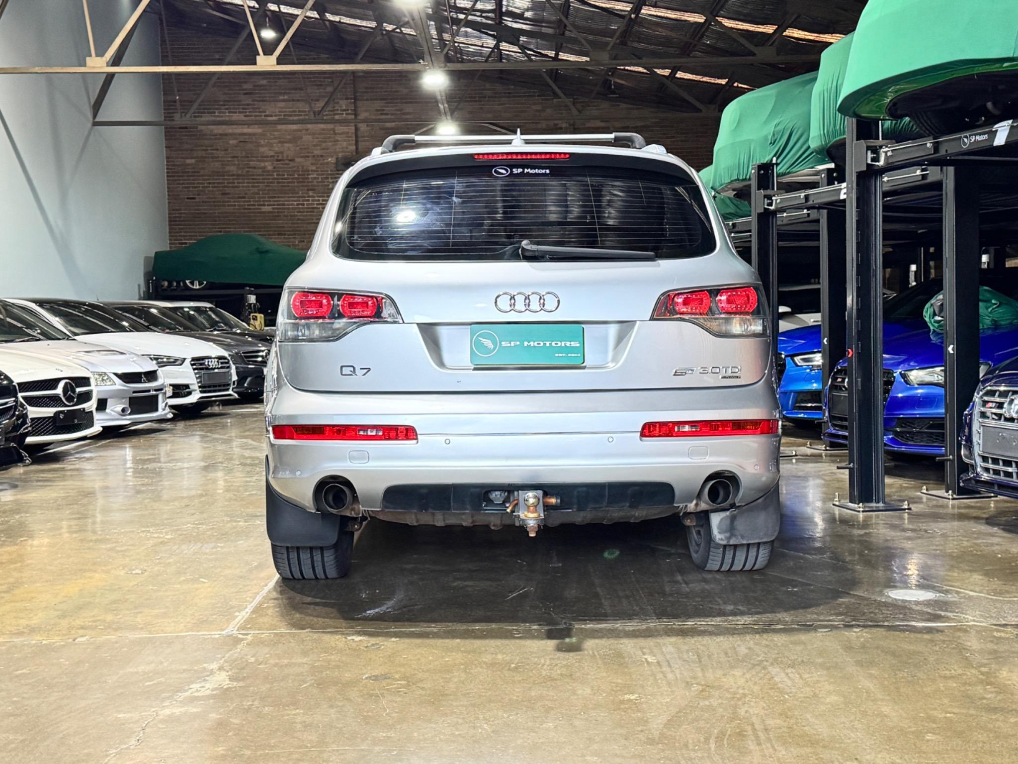 AUDI Q7