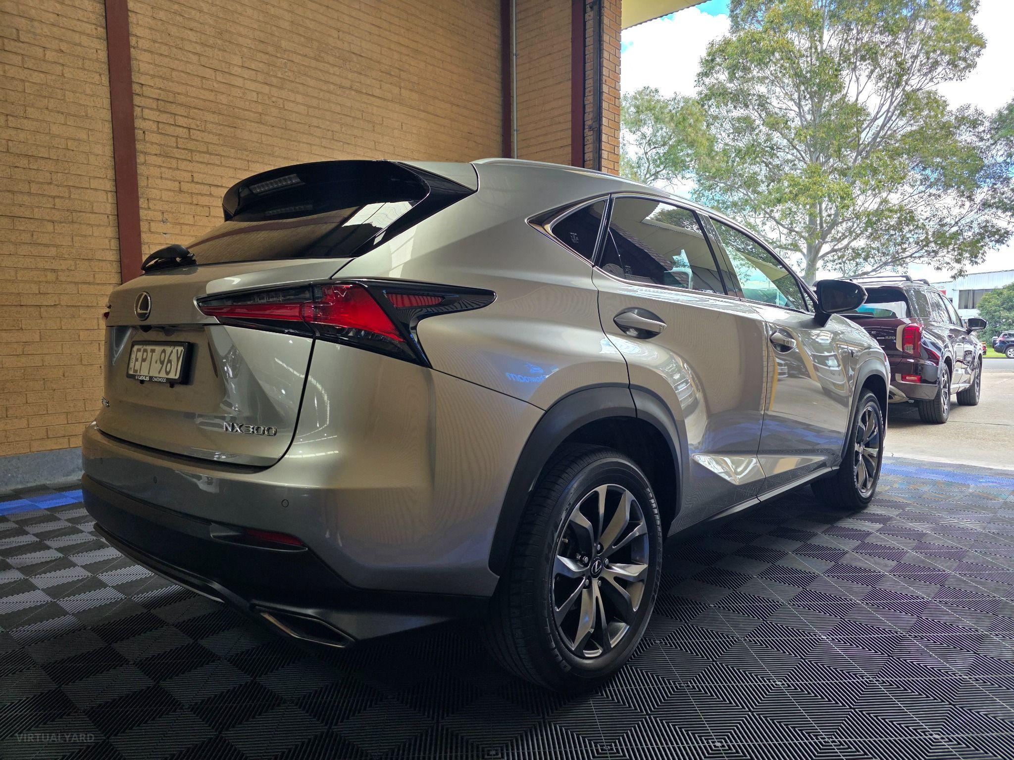 LEXUS NX300