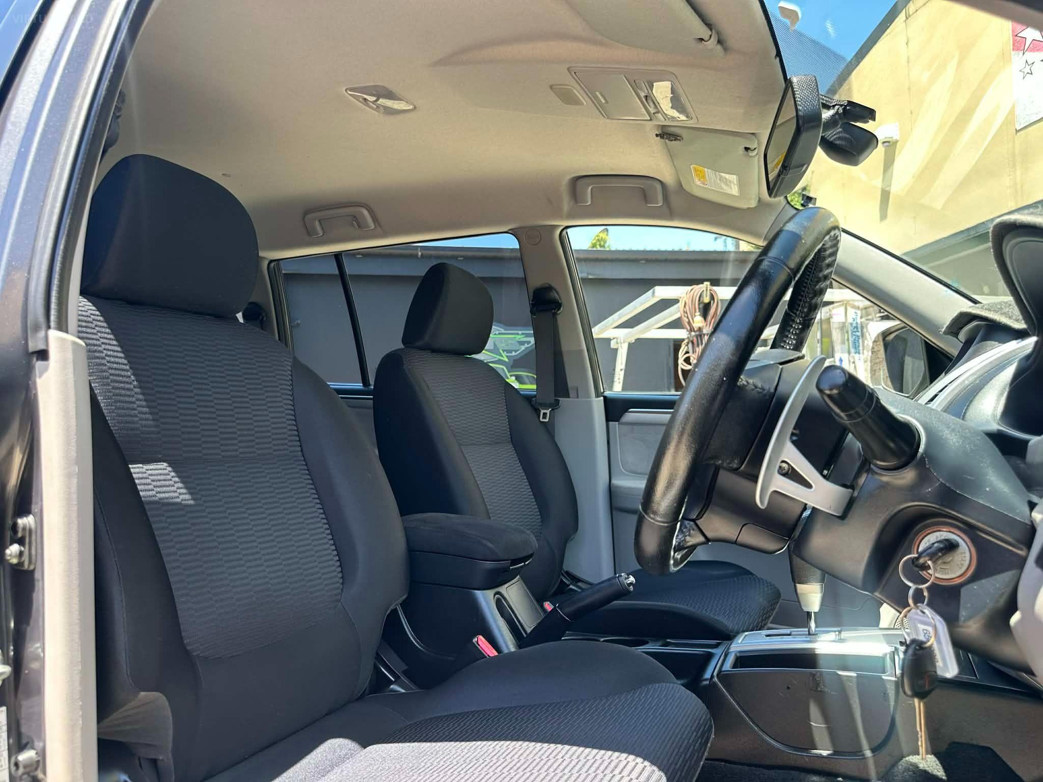 MITSUBISHI CHALLENGER