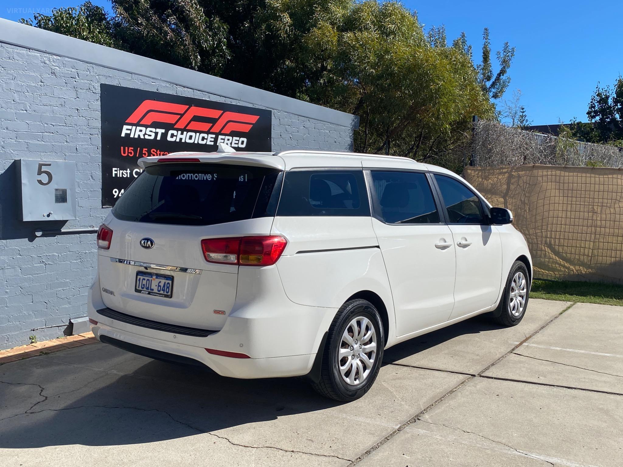 KIA CARNIVAL
