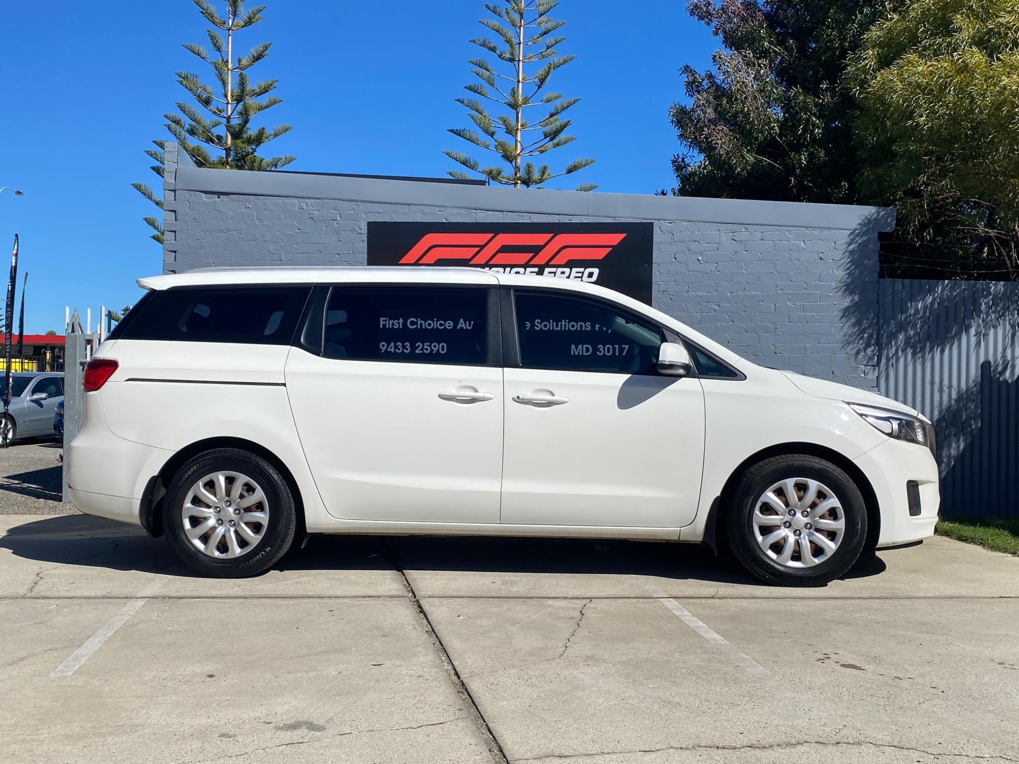 KIA CARNIVAL