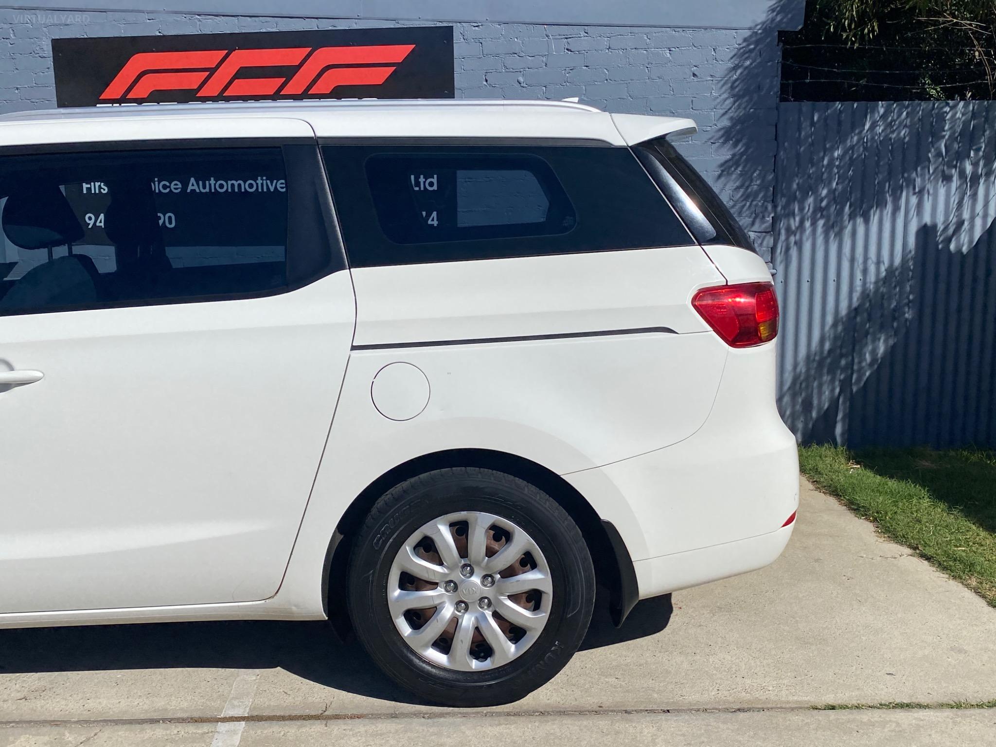 KIA CARNIVAL
