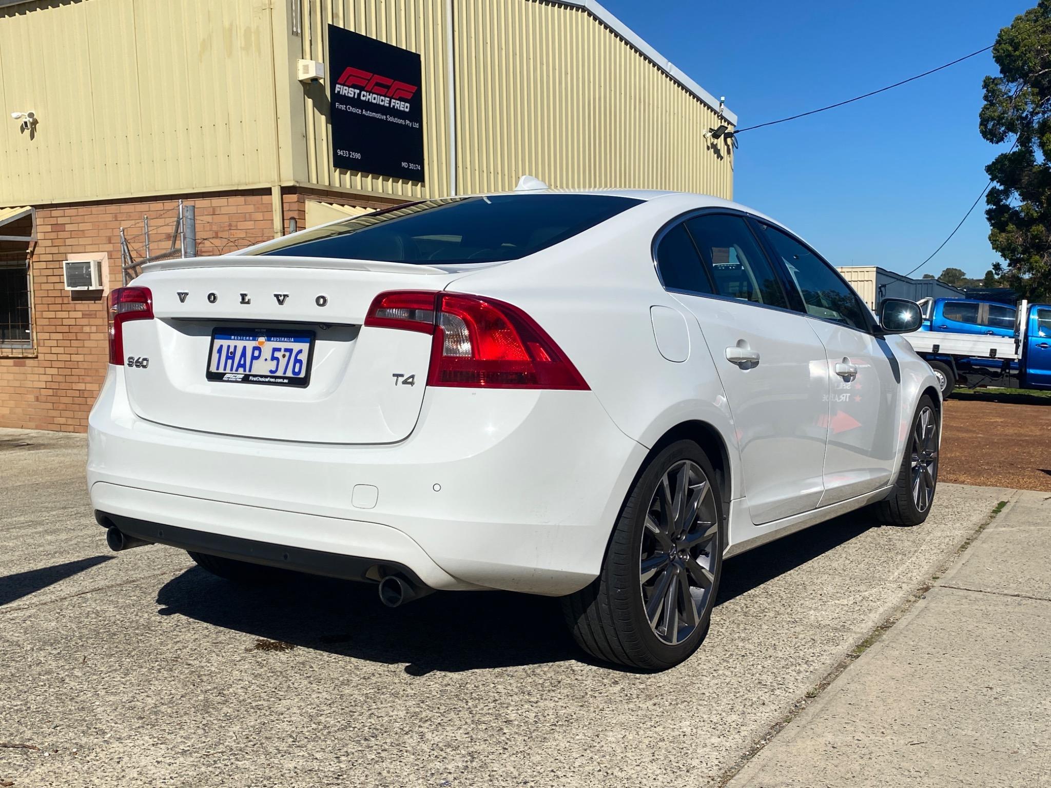 VOLVO S60