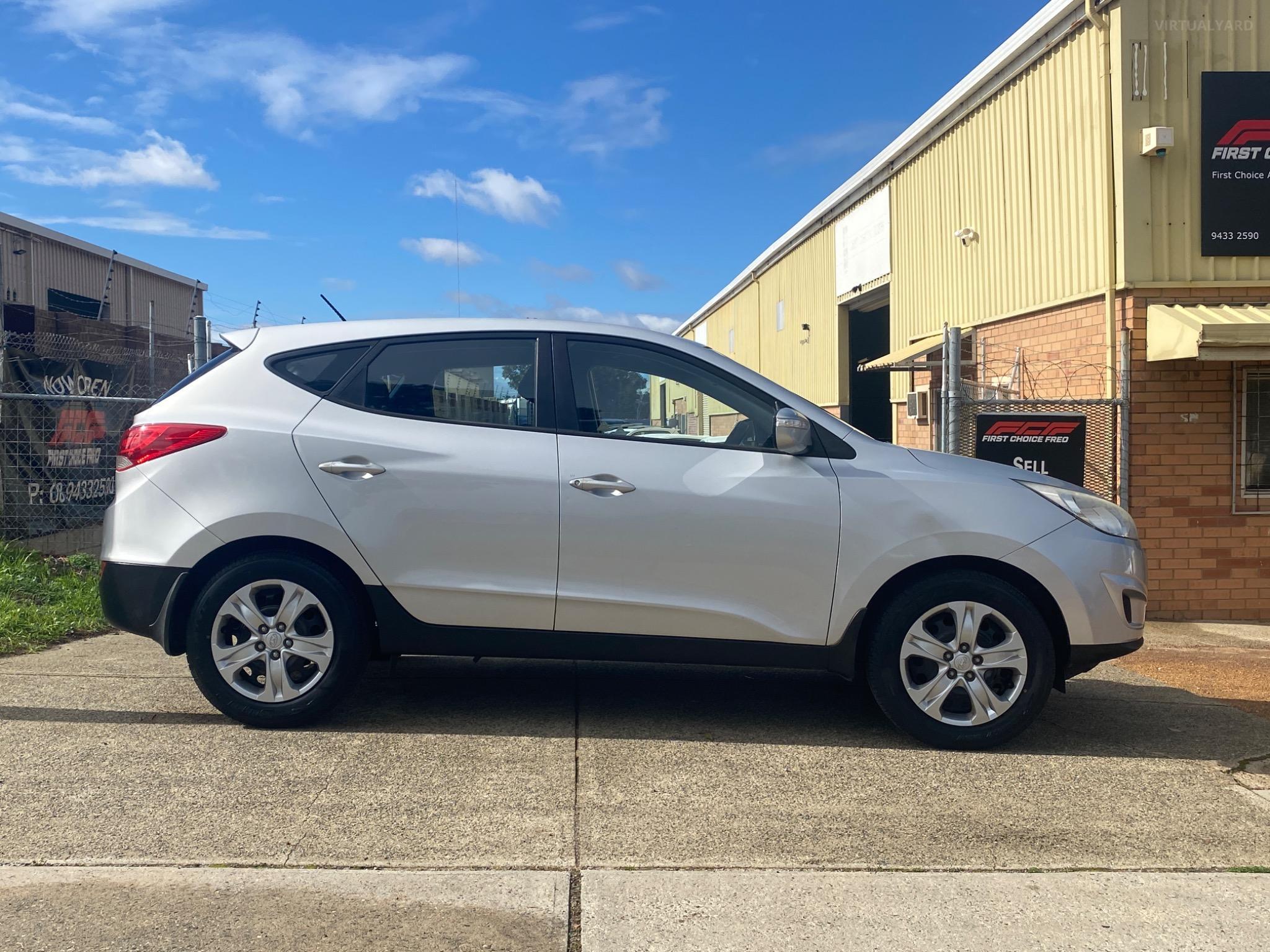 HYUNDAI iX35