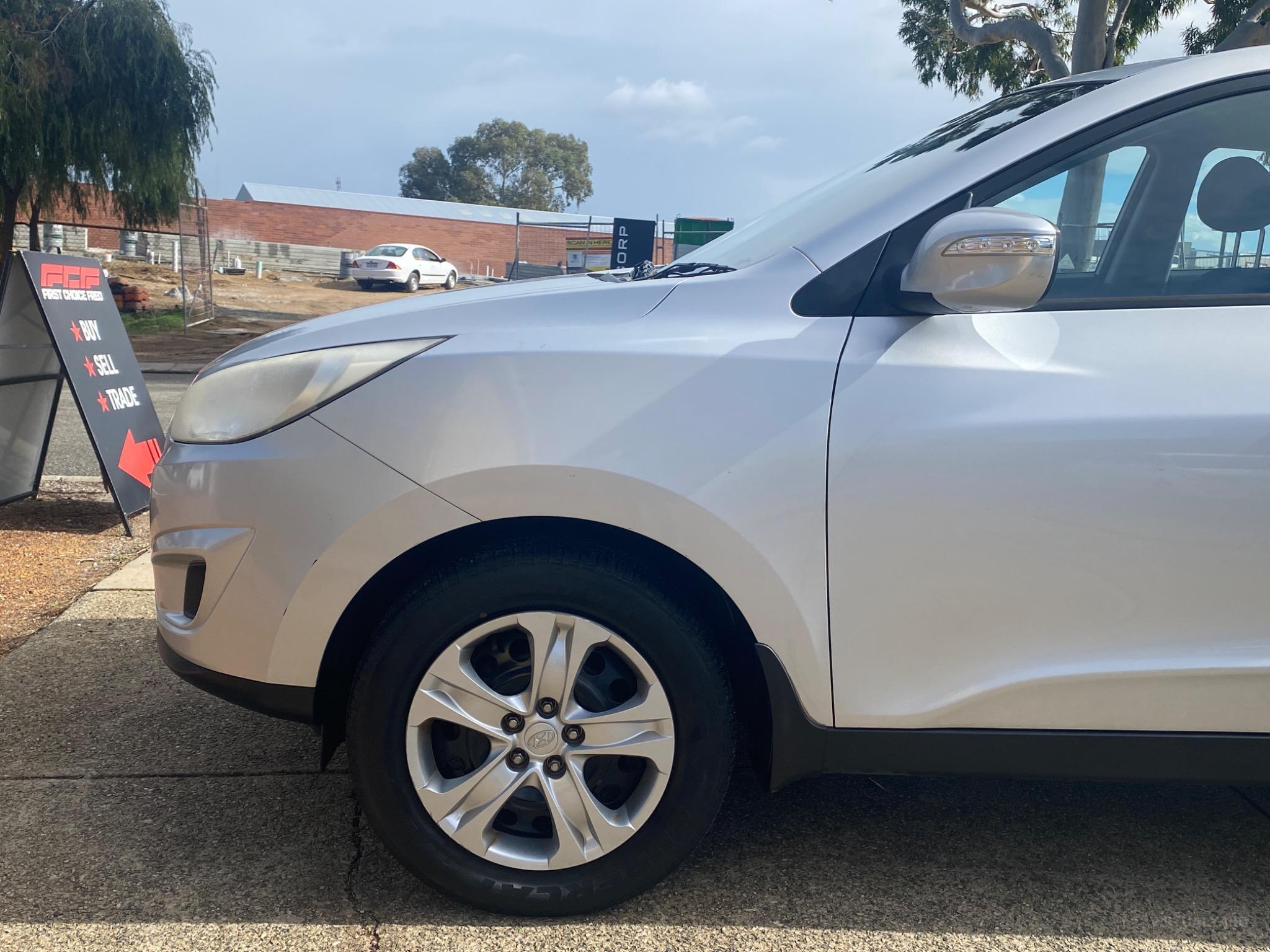 HYUNDAI iX35
