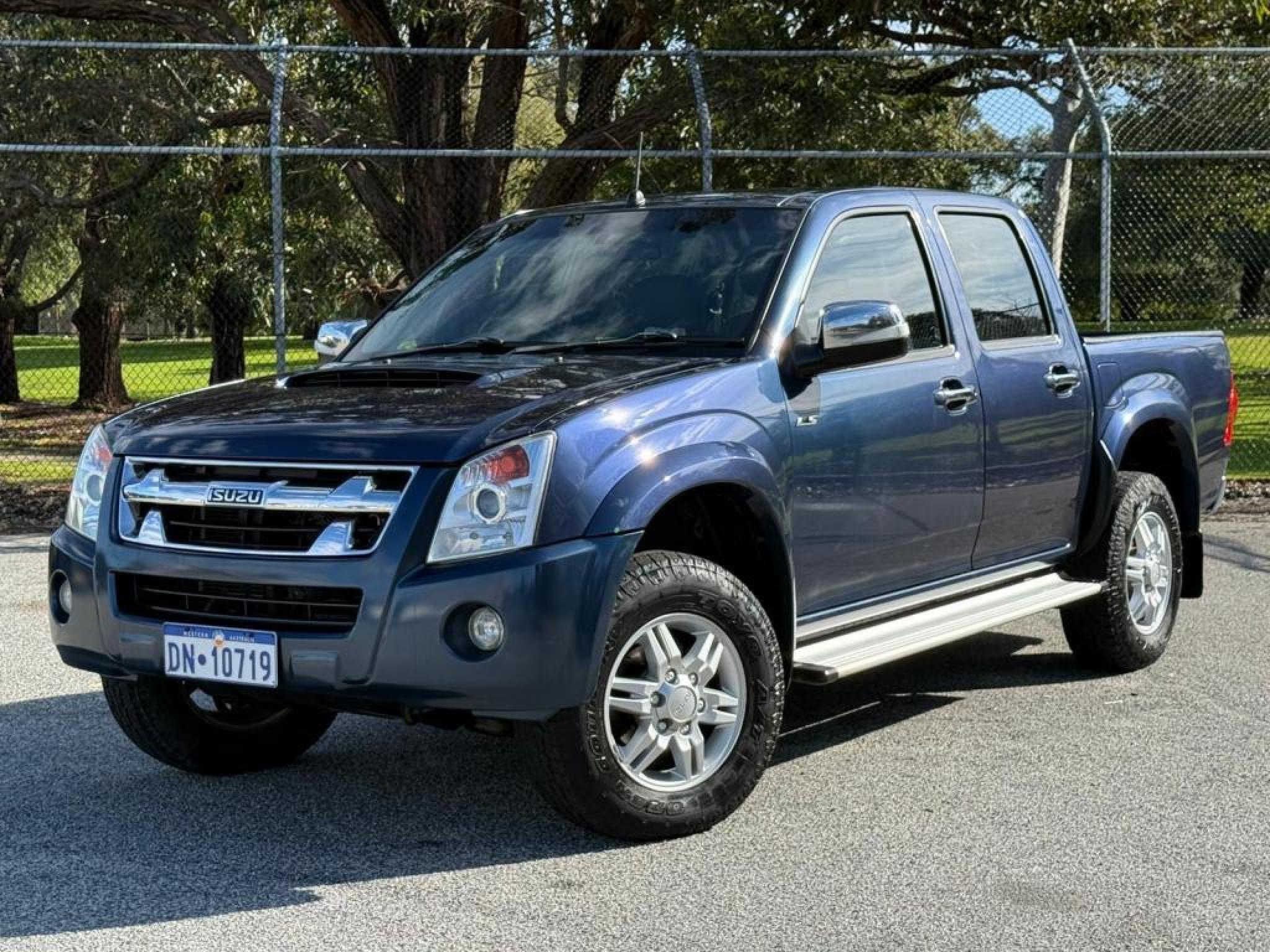 ISUZU D-MAX