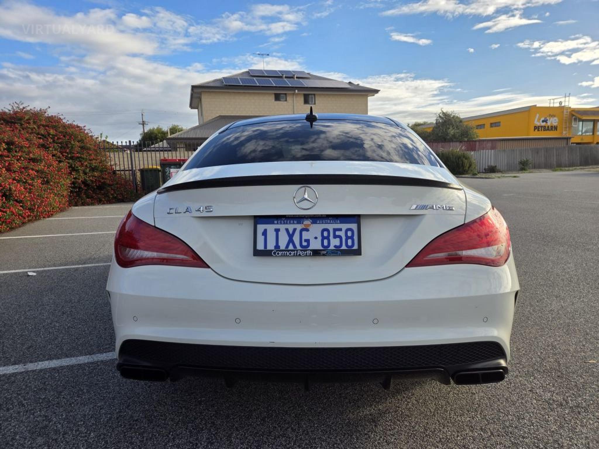 MERCEDES-BENZ CLA