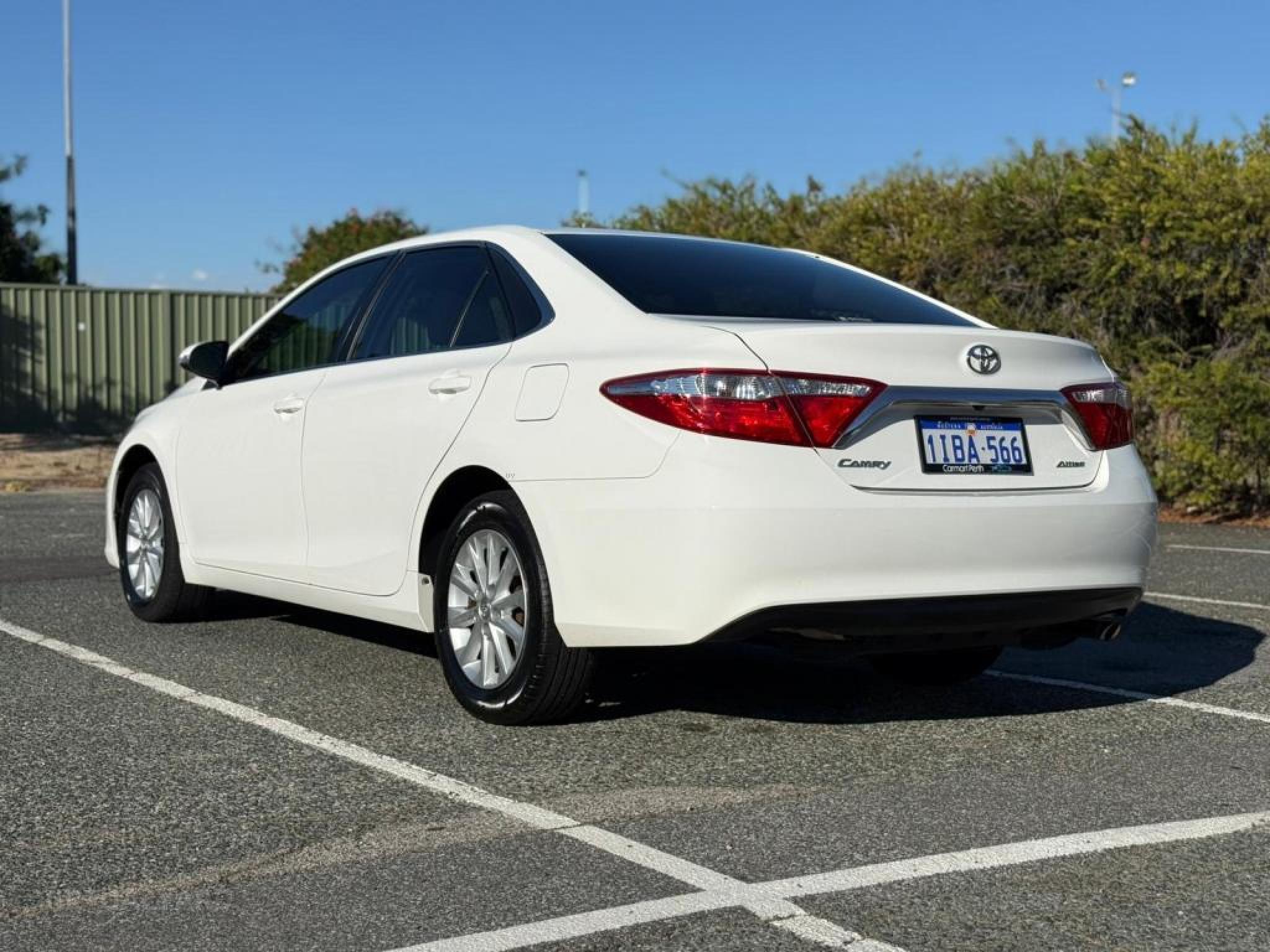 TOYOTA CAMRY