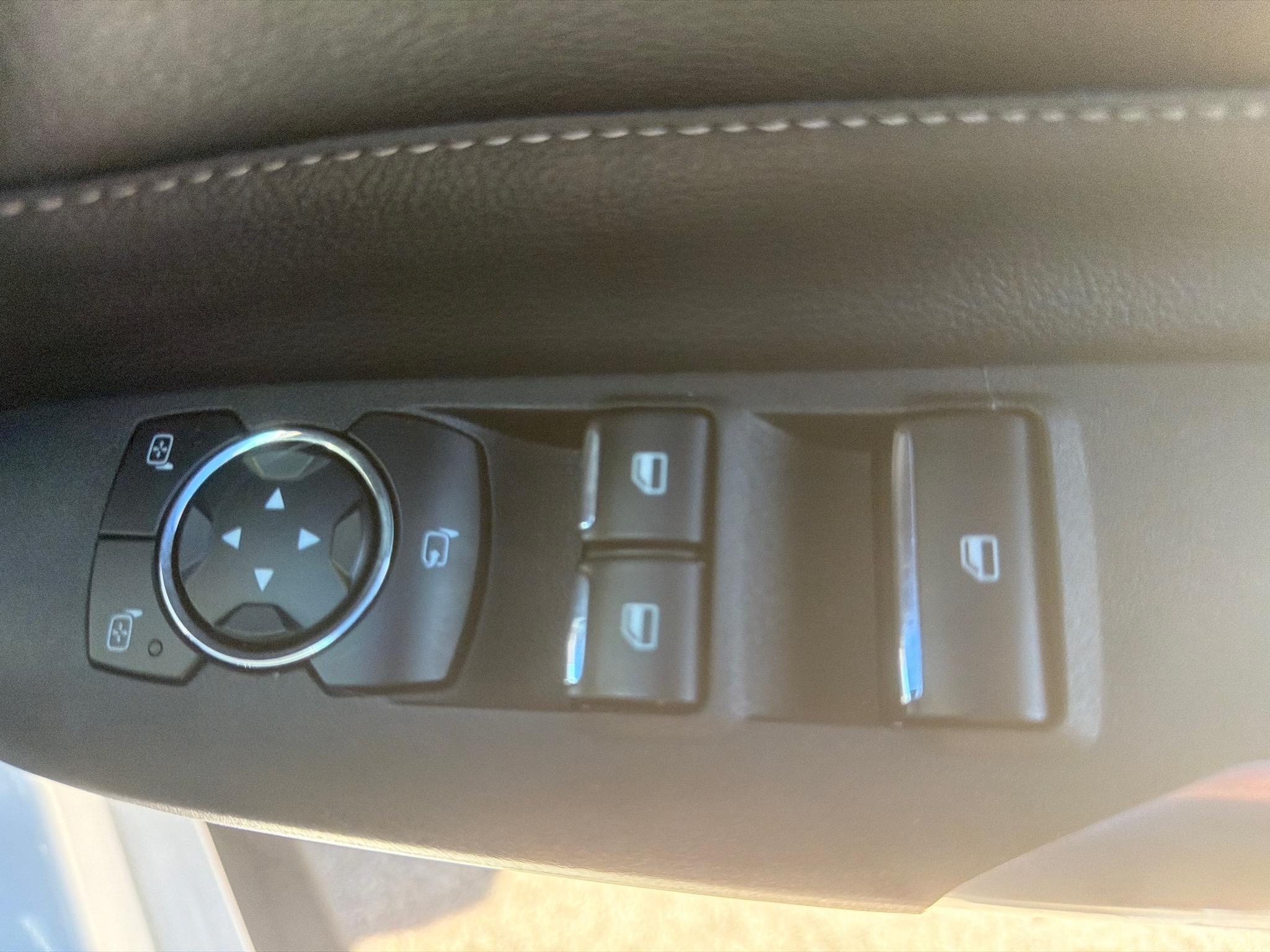 FORD MUSTANG FM CONVERTIBLE 2DR SELECTSHIFT 6SP, 2.3T [MY17] image 11