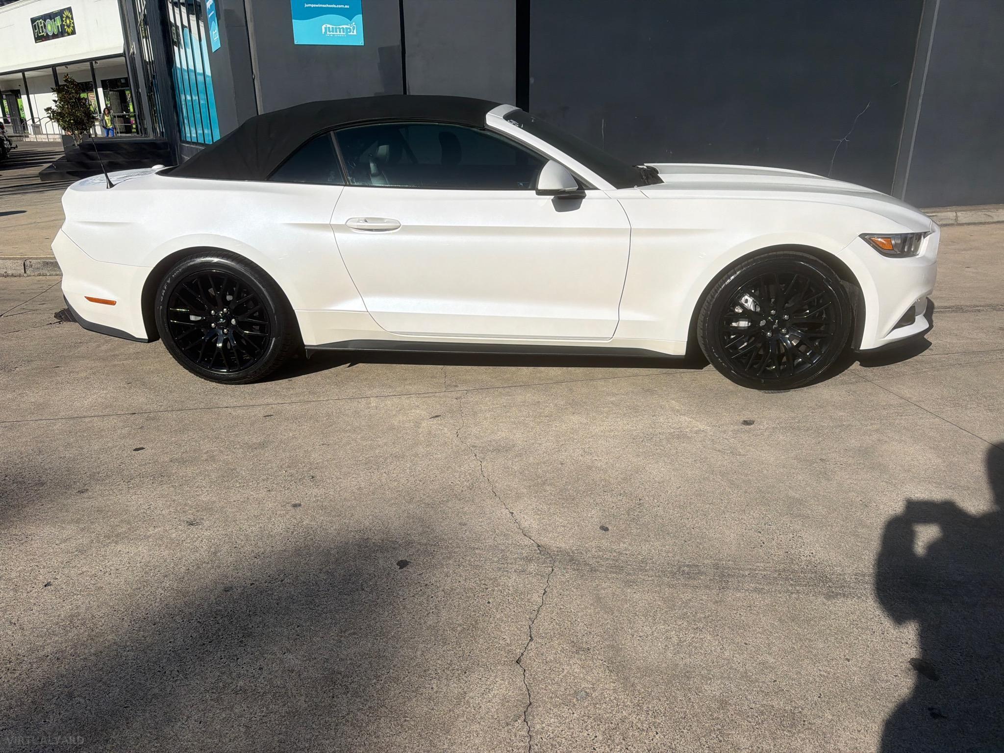 FORD MUSTANG FM CONVERTIBLE 2DR SELECTSHIFT 6SP, 2.3T [MY17] image 2