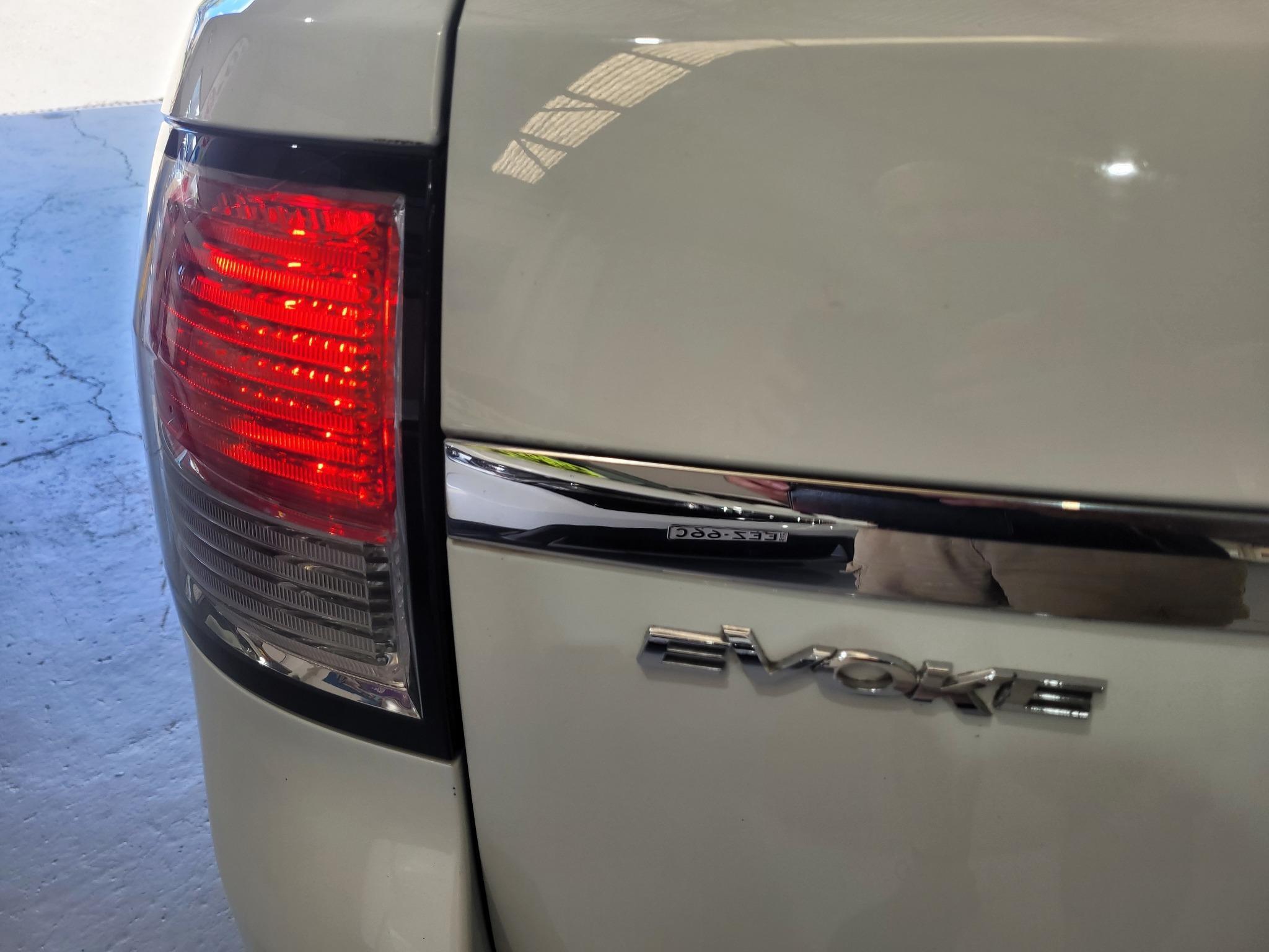 HOLDEN COMMODORE SPORTSWAGON