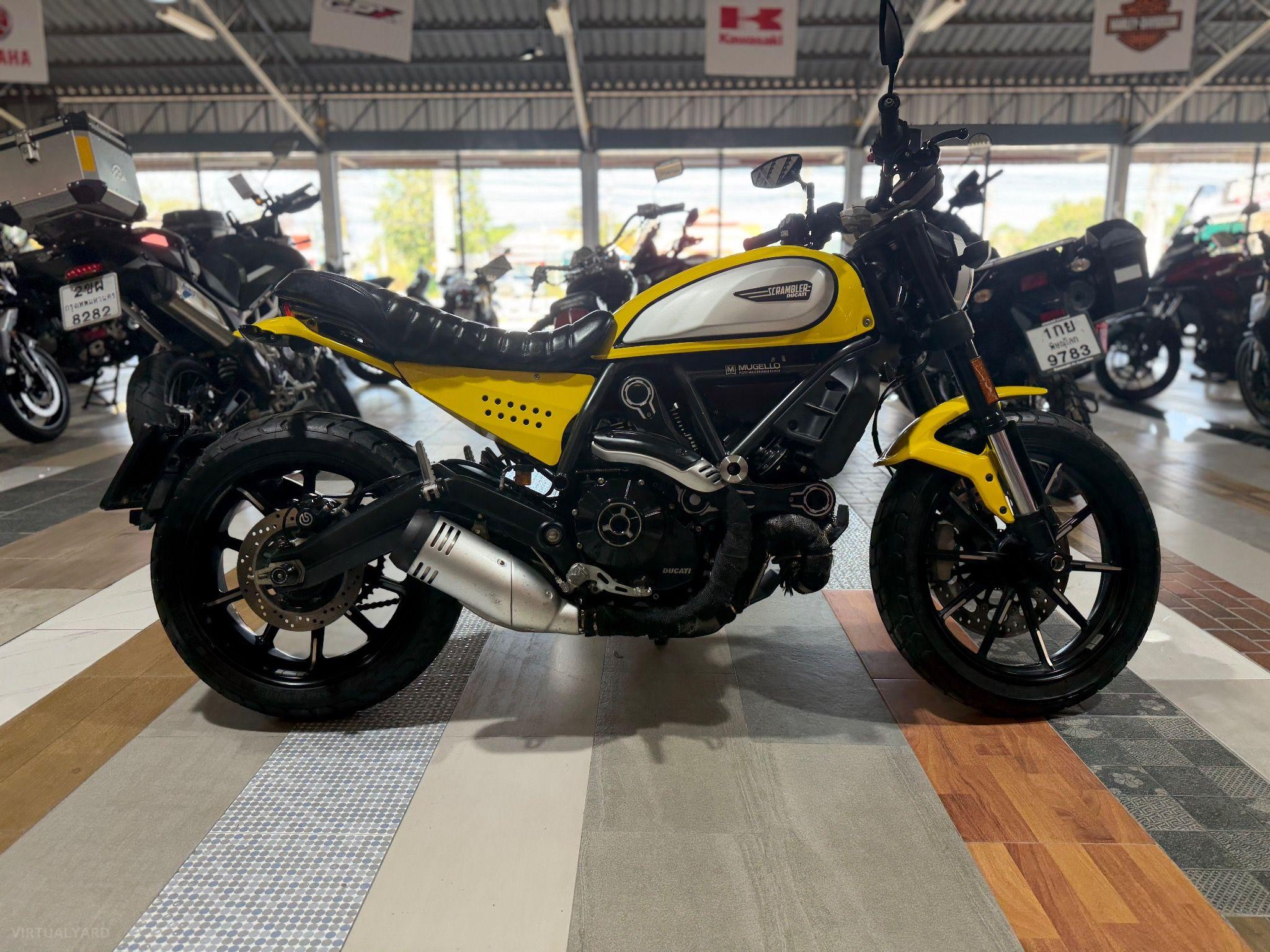 DUCATI SCRAMBLER 800 ICON