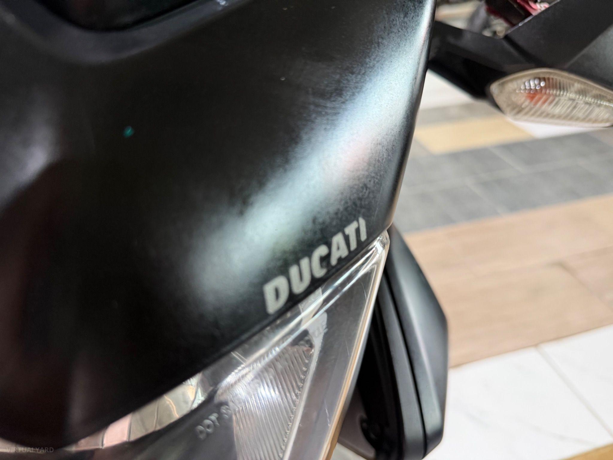 DUCATI HYPERMOTARD 821 ABS