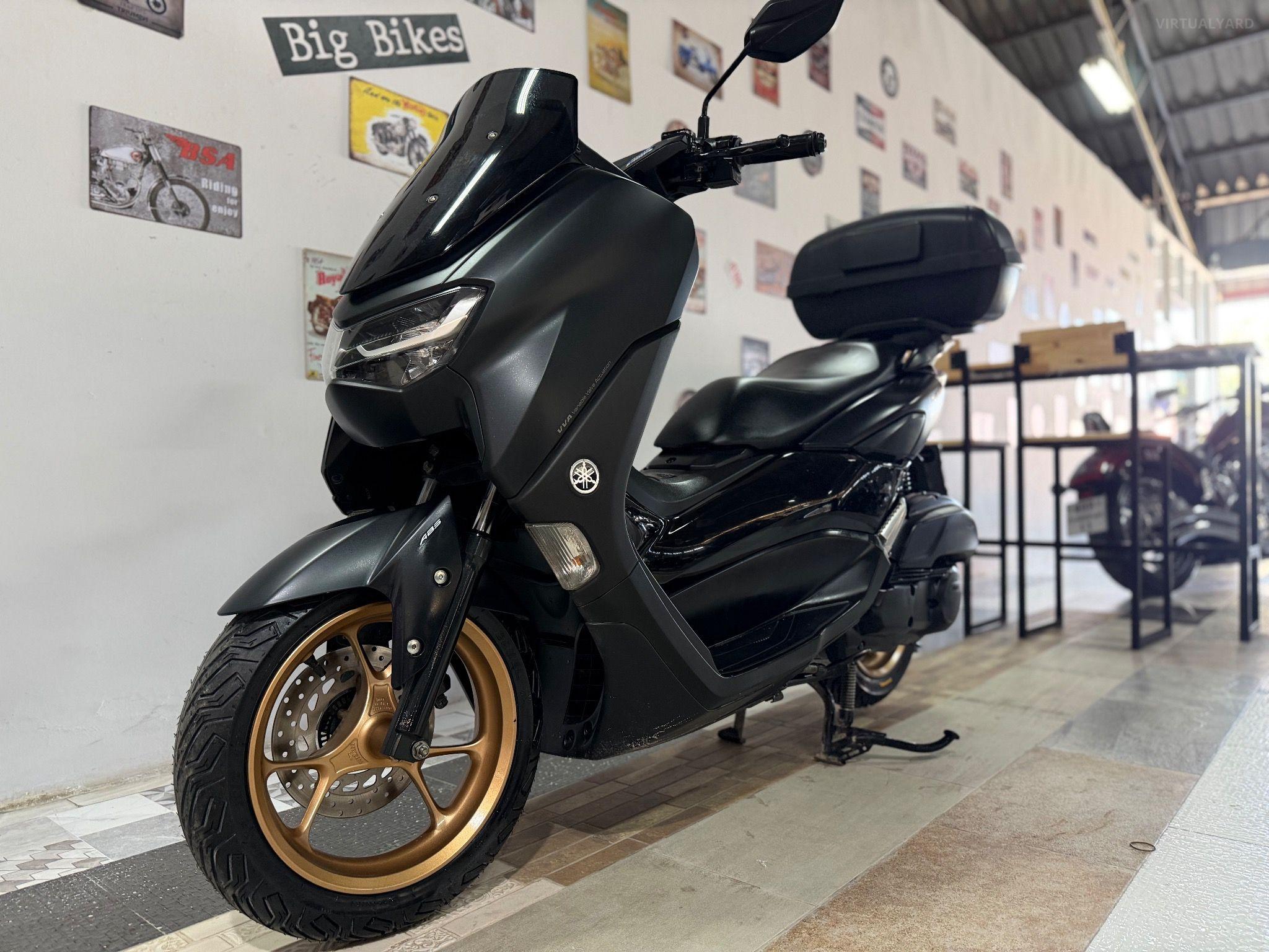 YAMAHA N-MAX 155