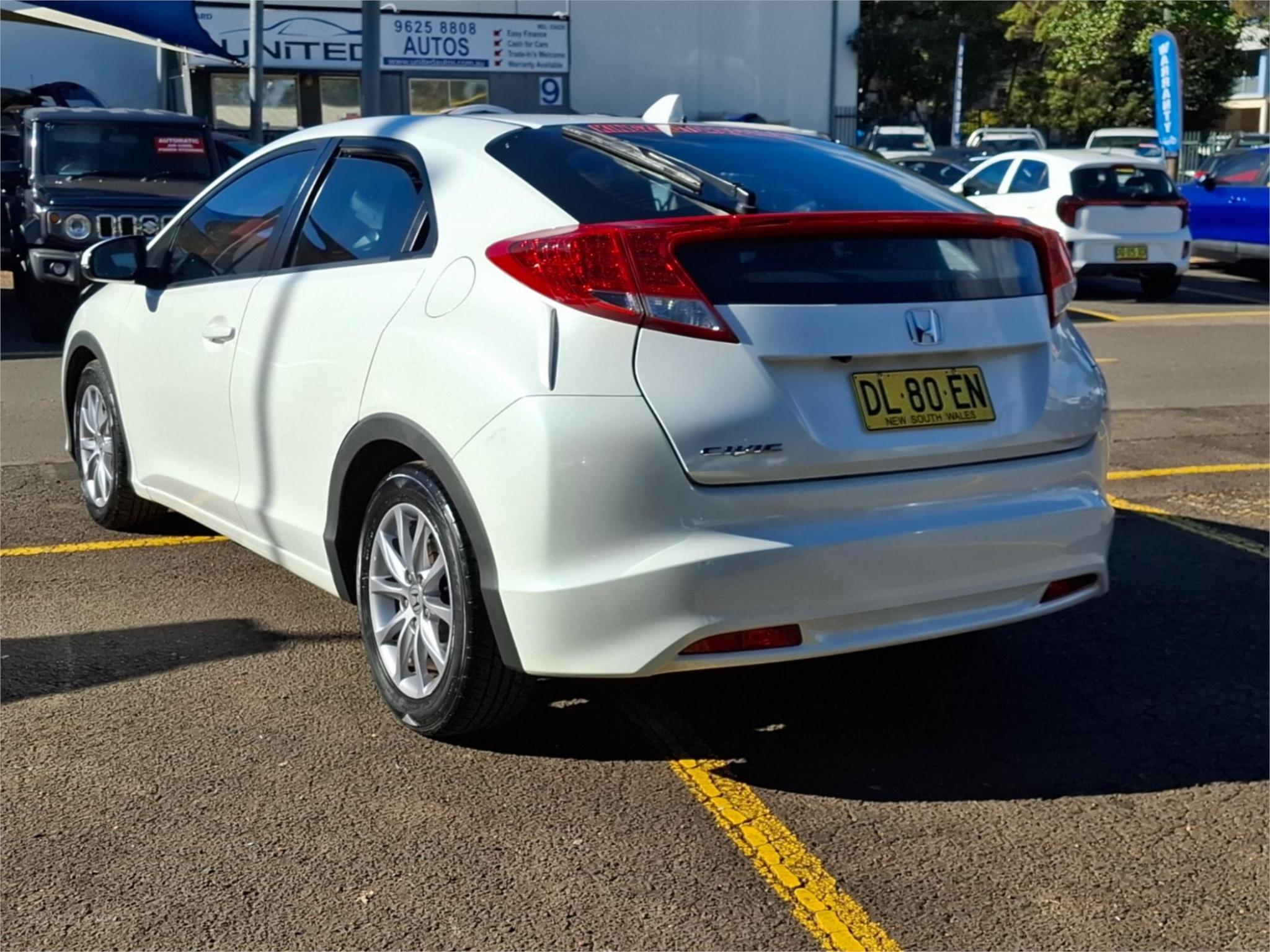 2013 HONDA CIVIC 9TH GEN VTI-S HATCHBACK 5DR MAN 6SP, 1.8I [MY13] image 5