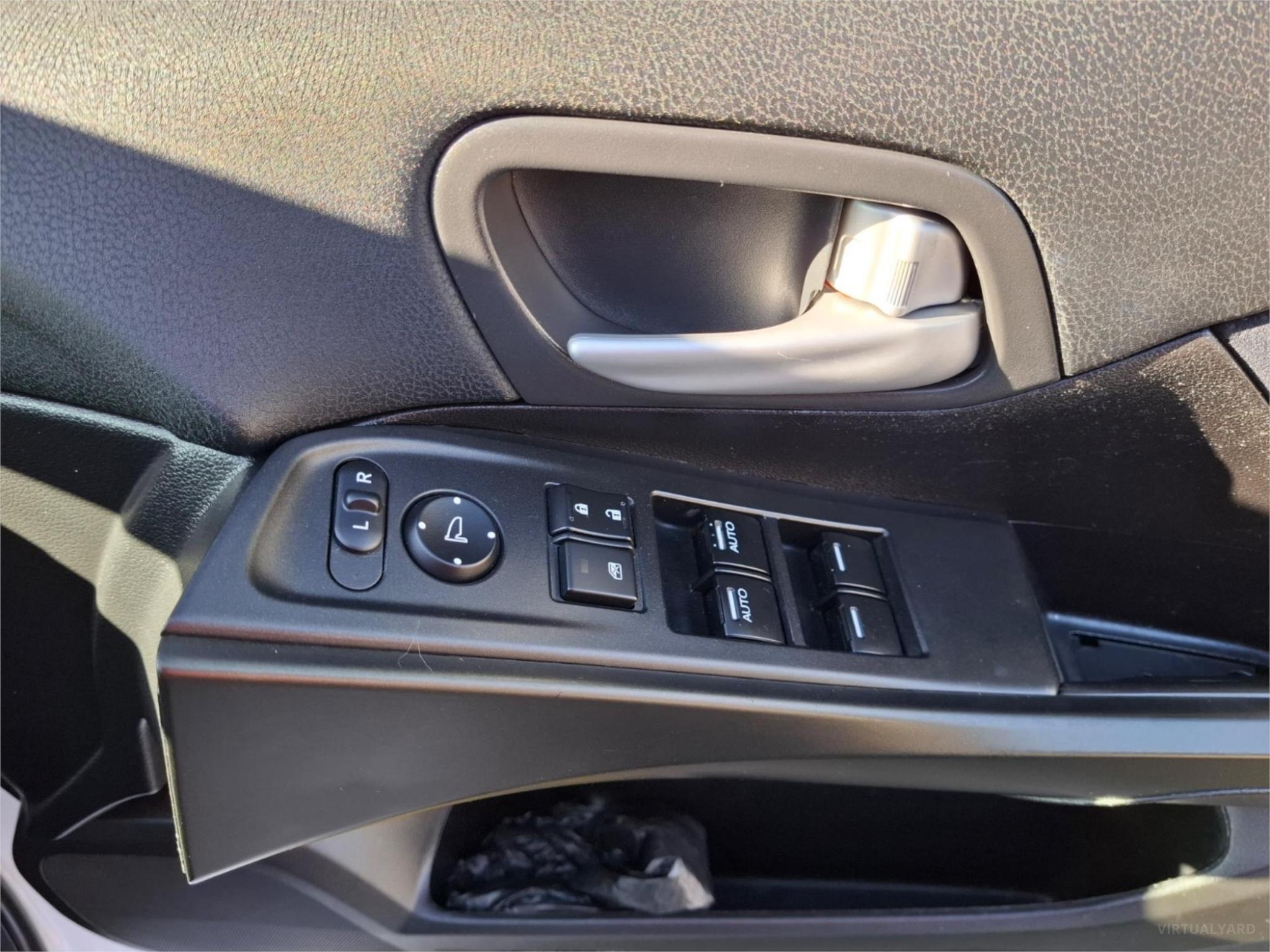 2013 HONDA CIVIC 9TH GEN VTI-S HATCHBACK 5DR MAN 6SP, 1.8I [MY13] image 16