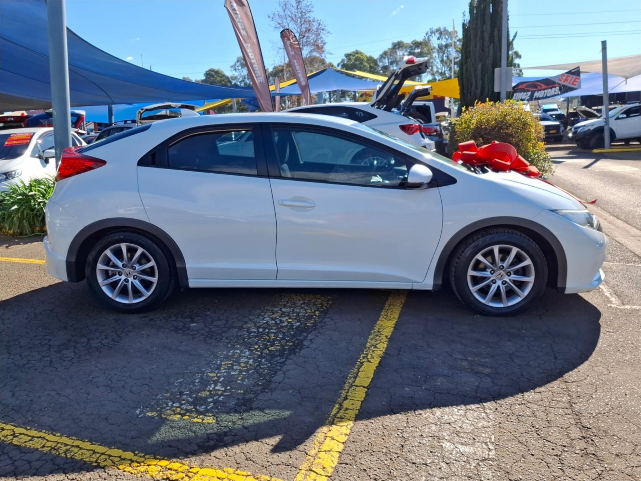 2013 HONDA CIVIC 9TH GEN VTI-S HATCHBACK 5DR MAN 6SP, 1.8I [MY13] image 8