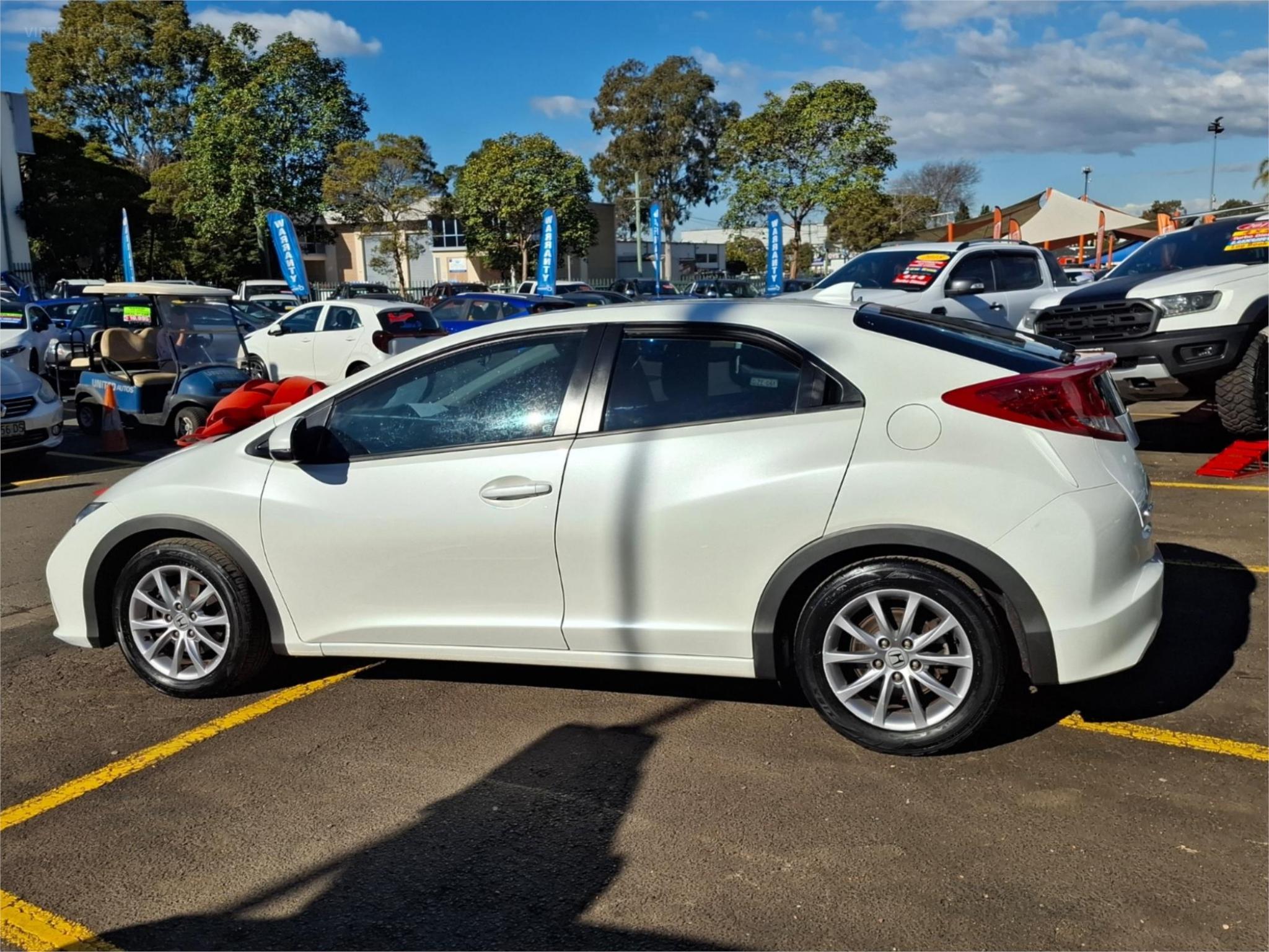 2013 HONDA CIVIC 9TH GEN VTI-S HATCHBACK 5DR MAN 6SP, 1.8I [MY13] image 4