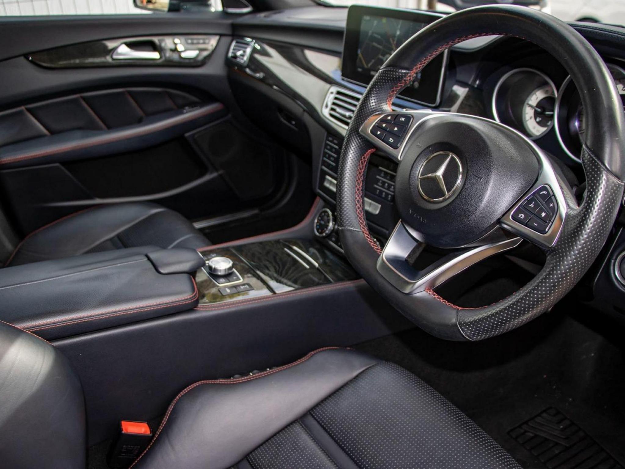 MERCEDES-BENZ CLS