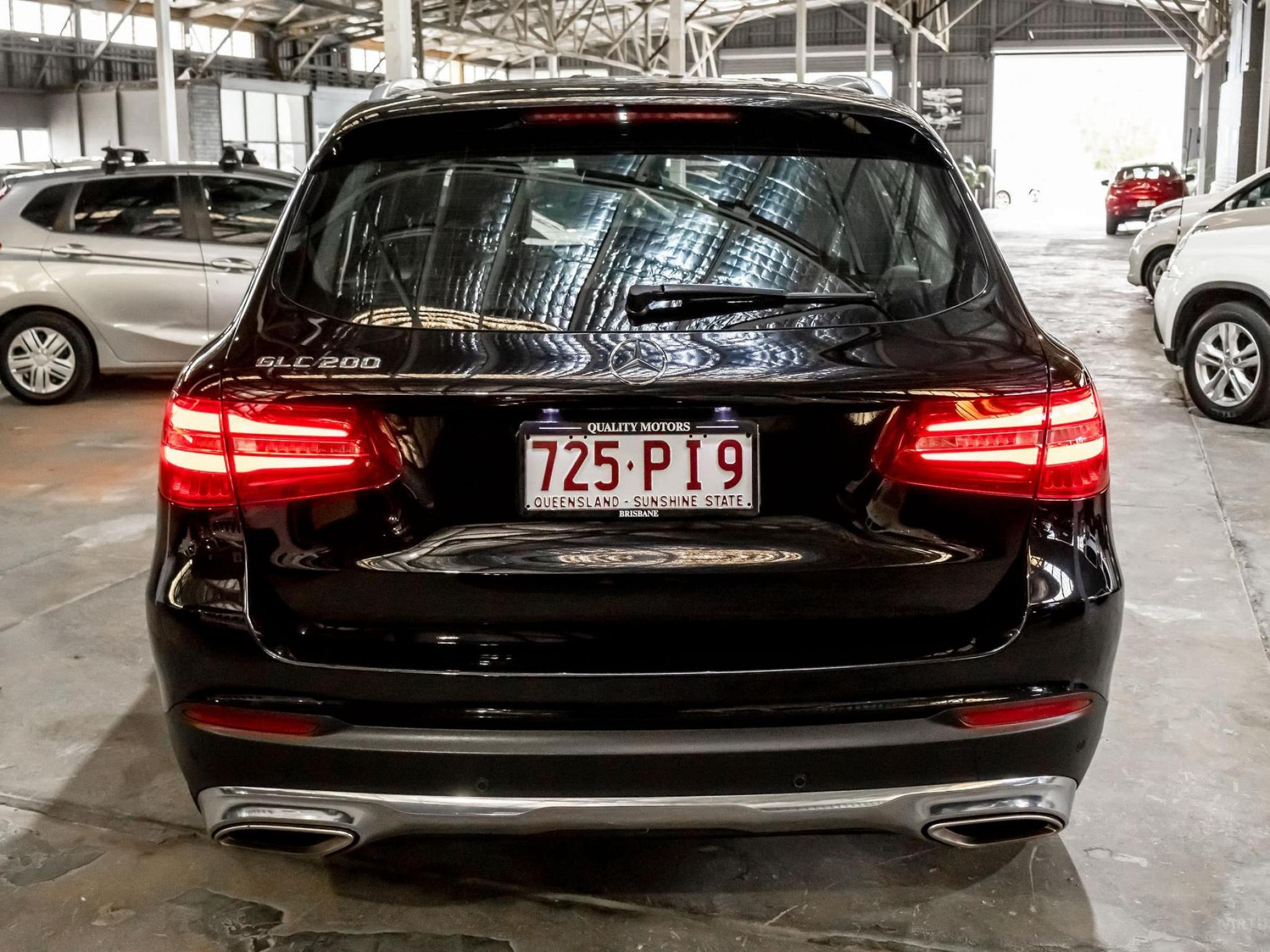 MERCEDES-BENZ GLC