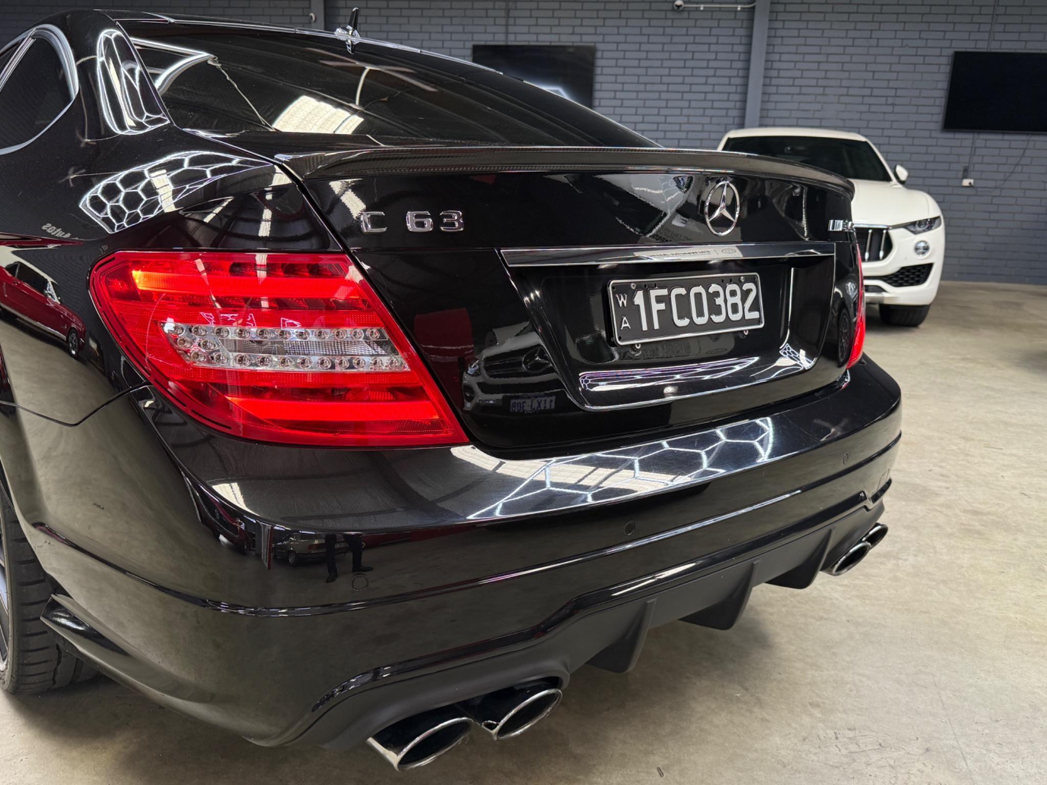 MERCEDES-BENZ C63