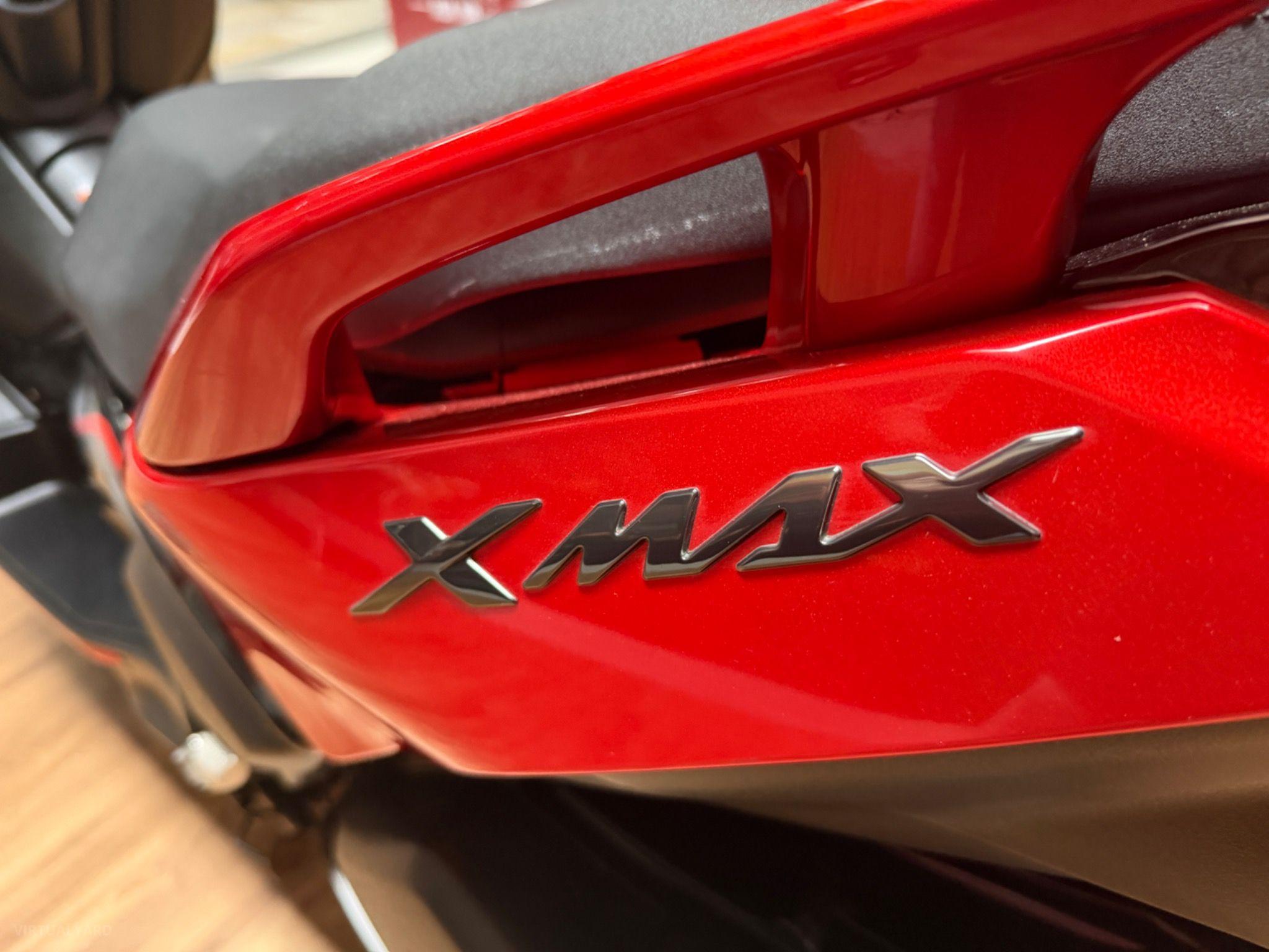 YAMAHA X-MAX 300 CONNECT
