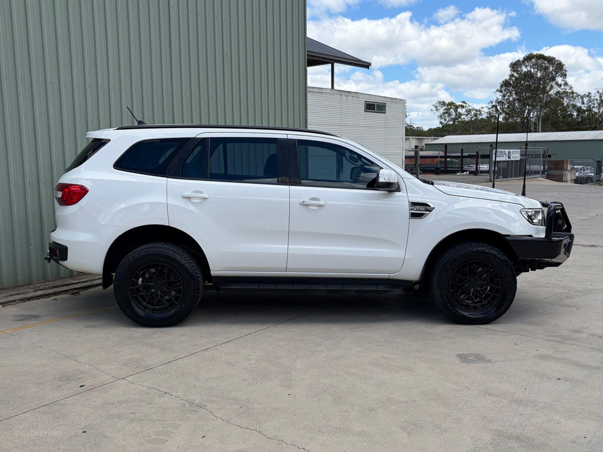 FORD EVEREST