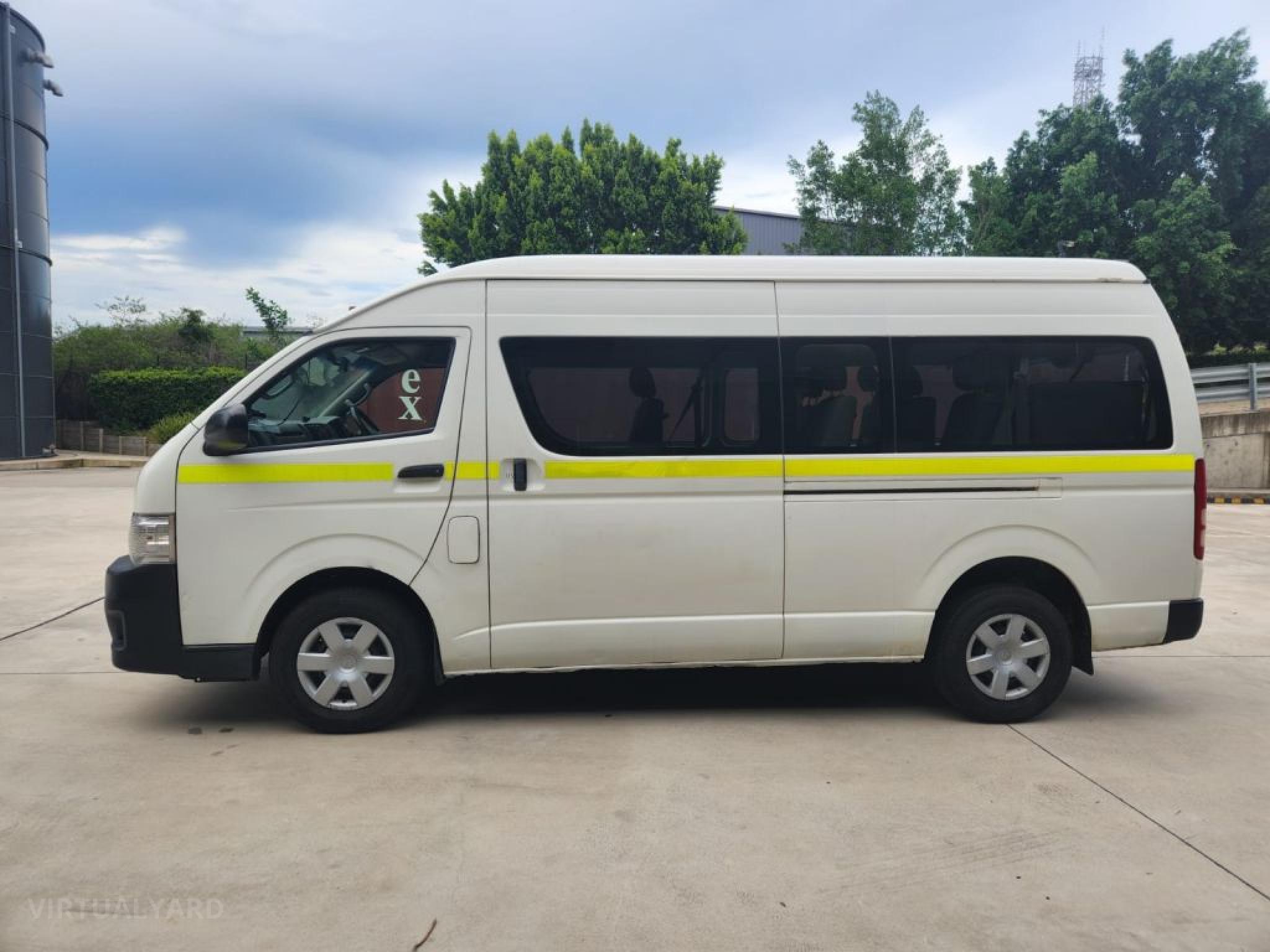 Toyota Hiace Kdh Kdh Super Gl 2011 Used 2010 TOYOTA HIACE VAN