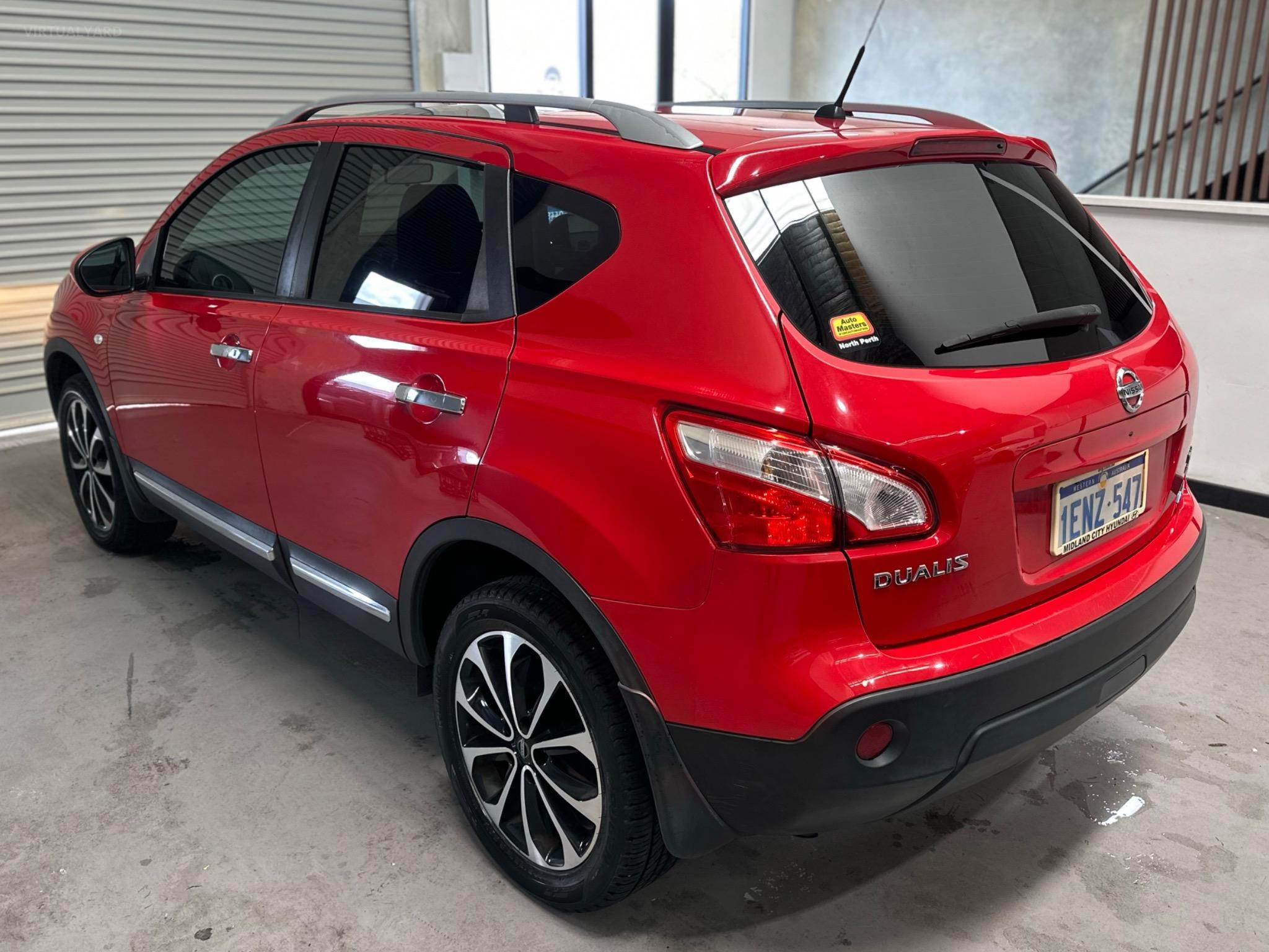 NISSAN DUALIS