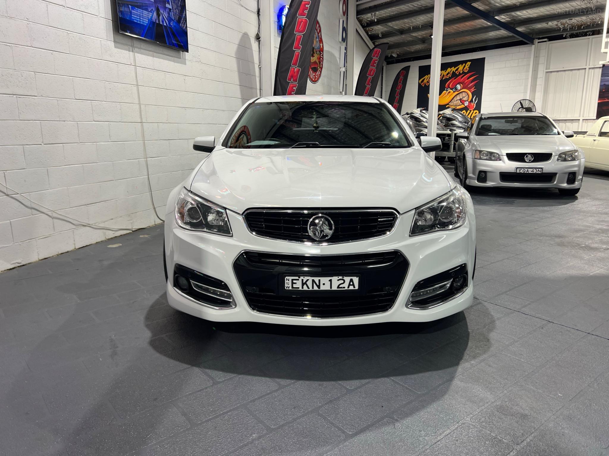 HOLDEN COMMODORE