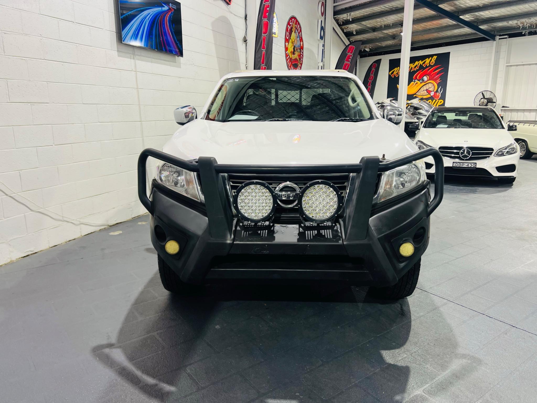 NISSAN NAVARA
