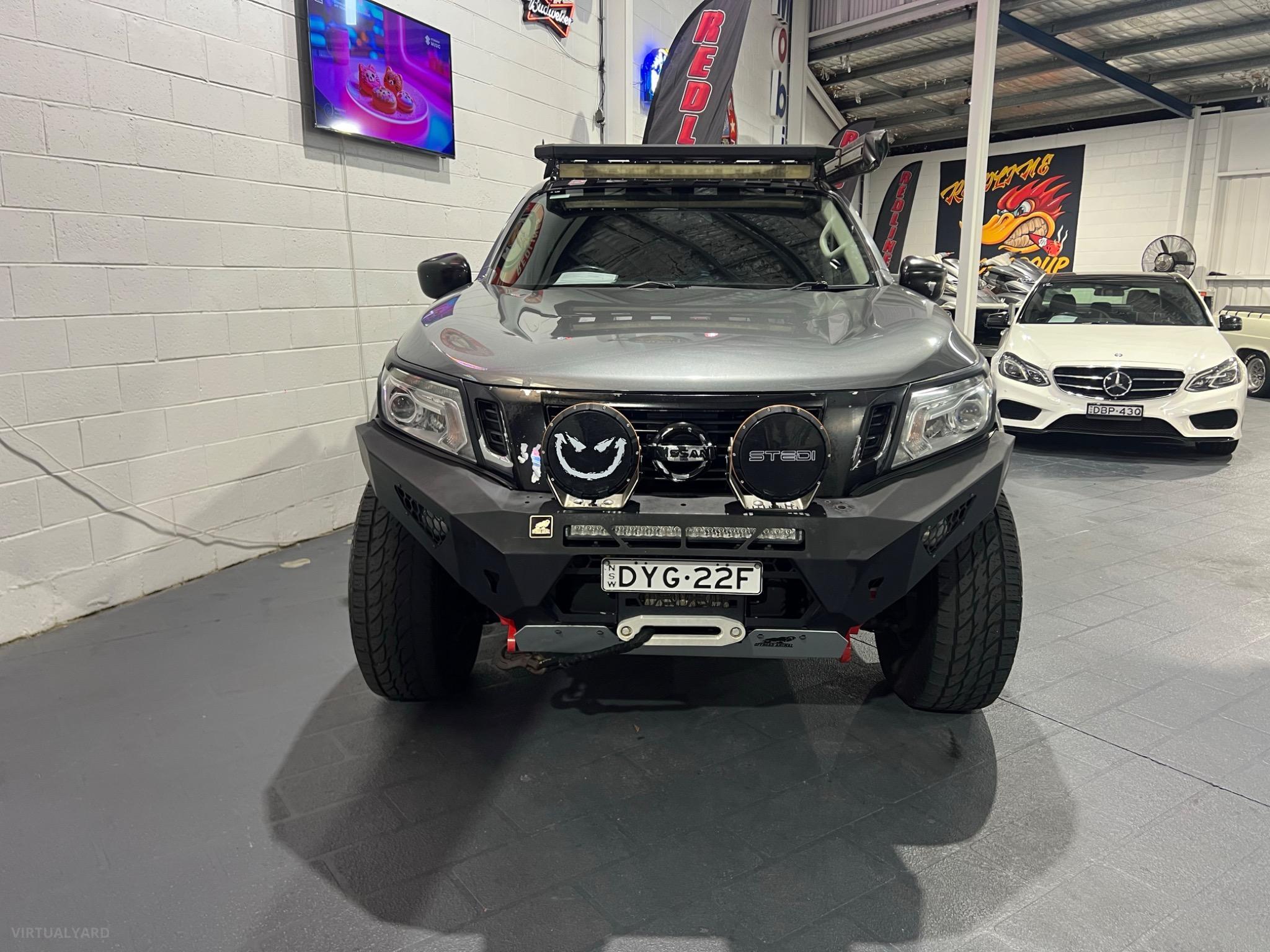 NISSAN NAVARA