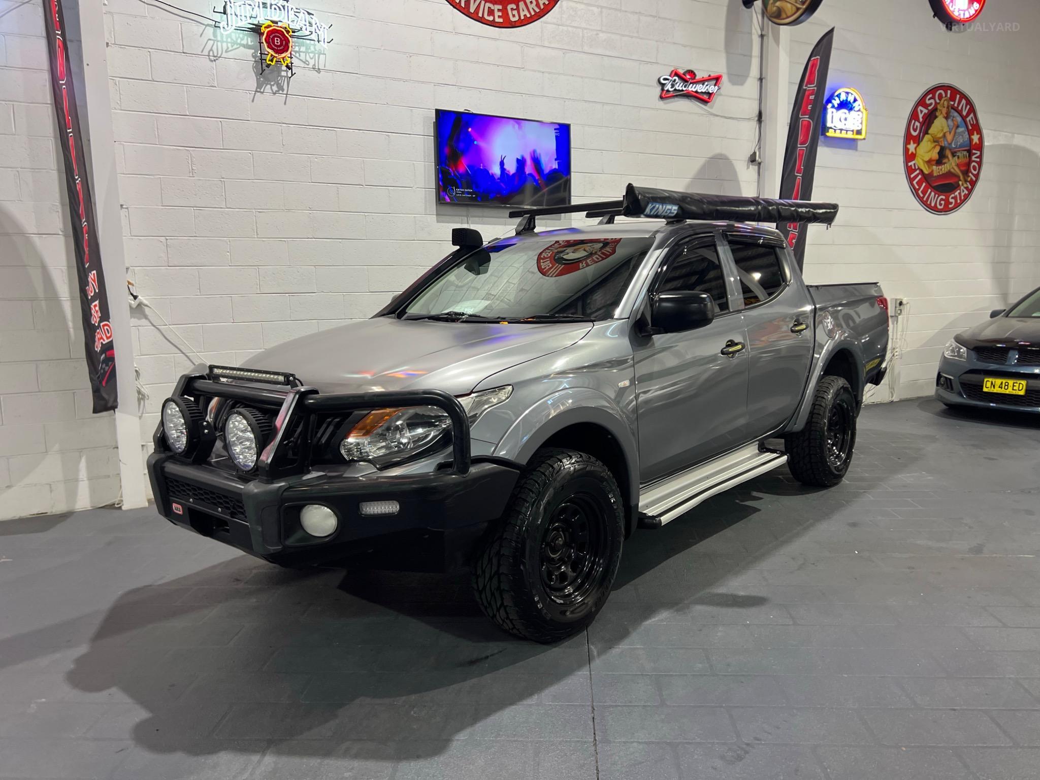 MITSUBISHI TRITON